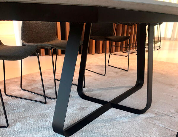 Table ovale CURVE céramique caravaggio – 250×128 – JOLI  Modèle d’exposition