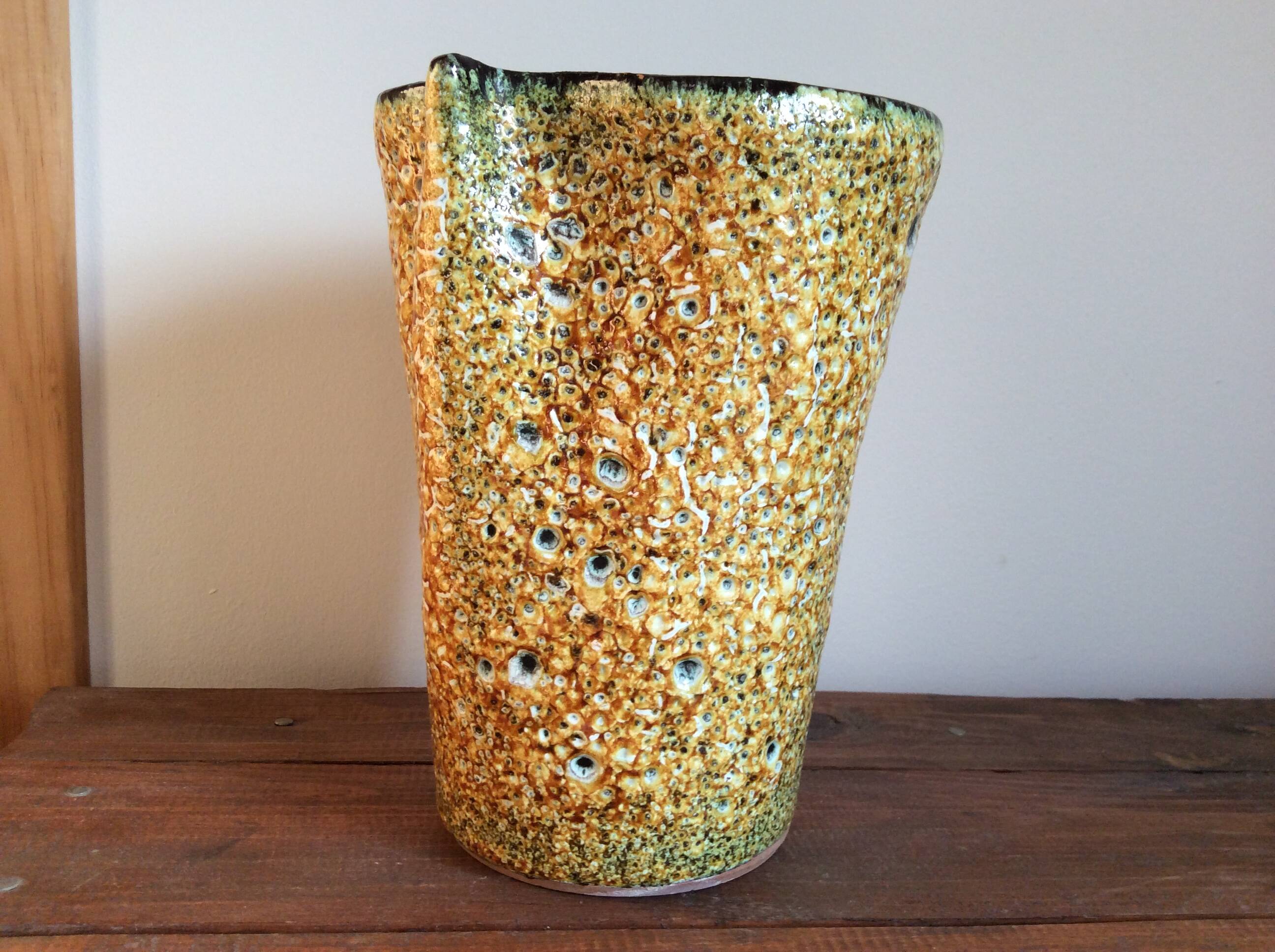Ceramic vase