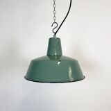 Suspension industrielle en émail vert, années 1960