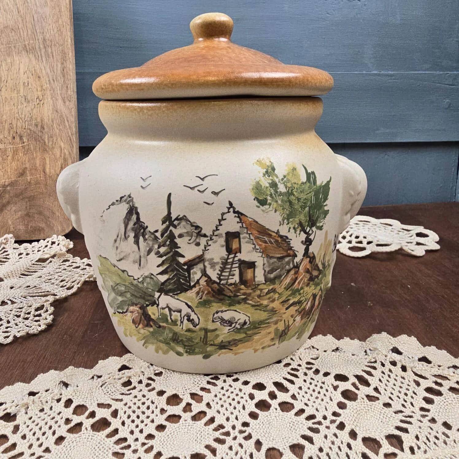 Vintage artisan sweet box Cazalas GET Bagnères 1983 – Mountain decor