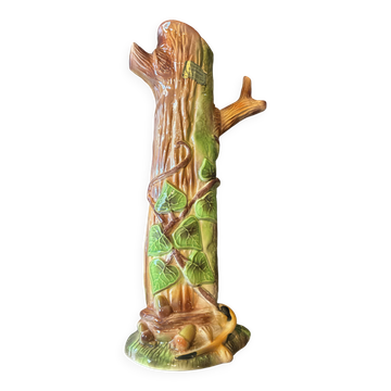 Slipware vase