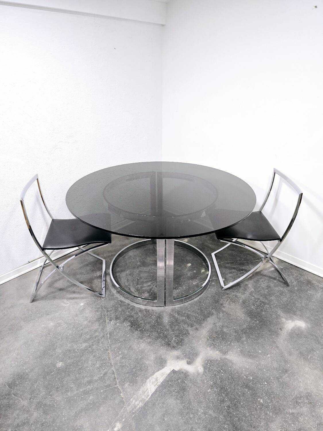 Table de salle à manger Vittorio Introini avec chaises Cuneo 1970