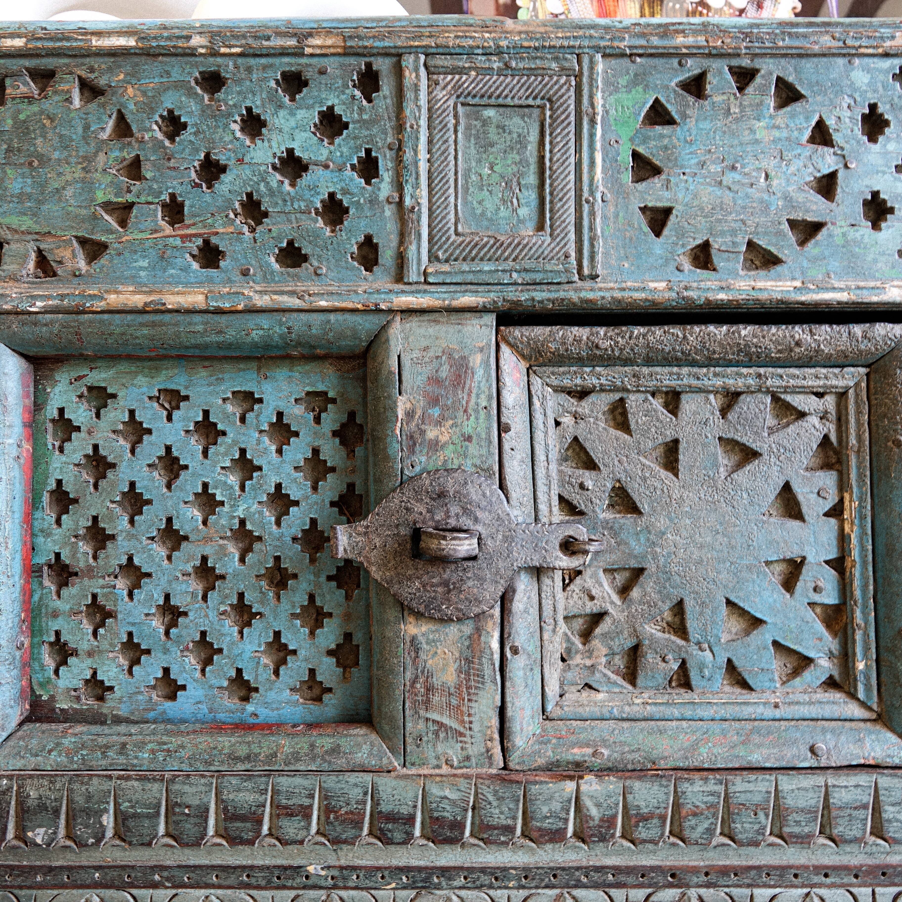 Ancient Indian furniture Damchiya blue