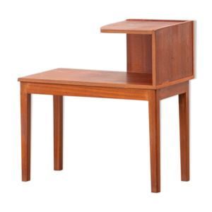 Banc scandinave en teck doté d’une