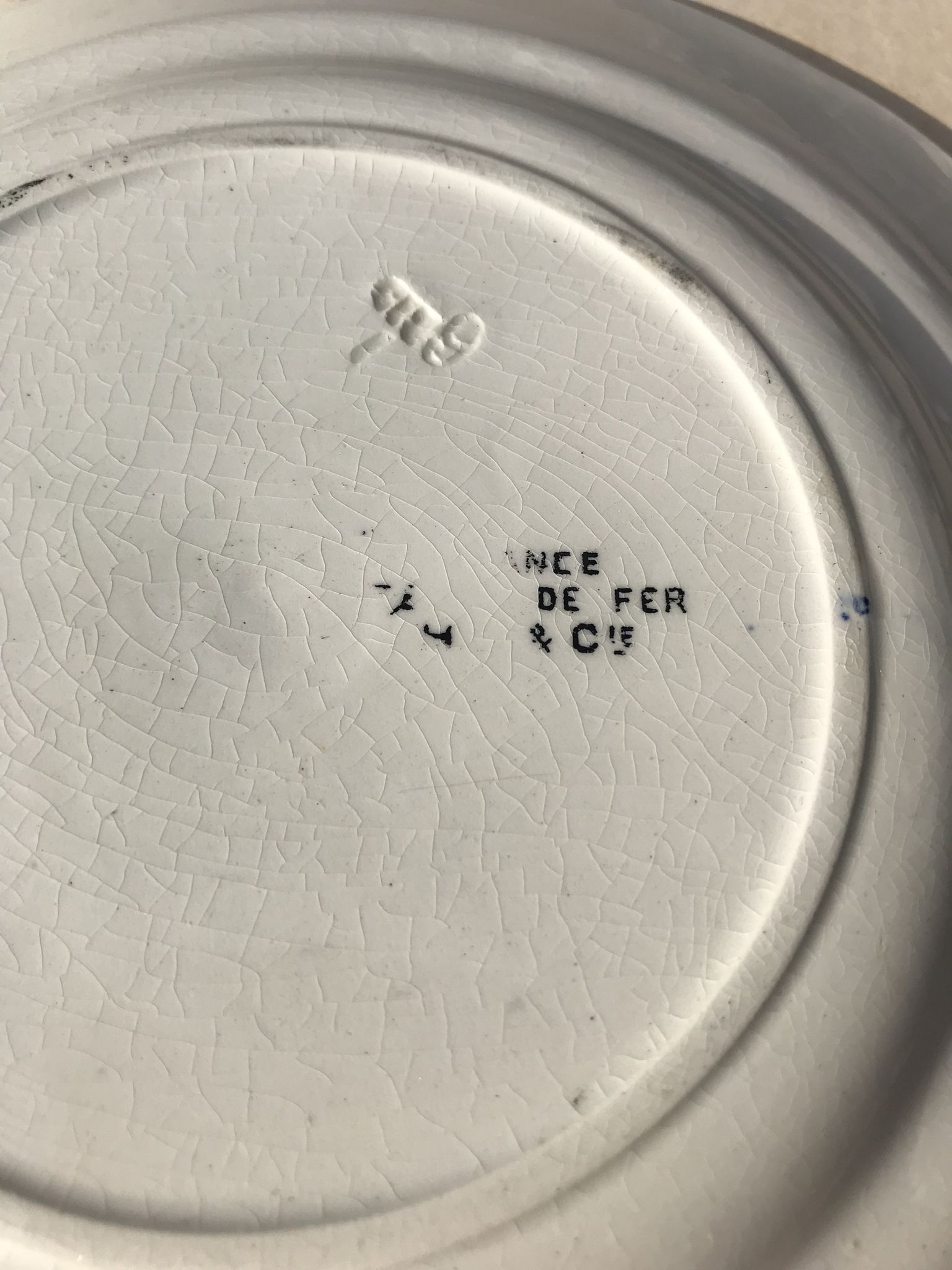 Talking plate "En voyage" n•XII - faience factory Choisy le roi