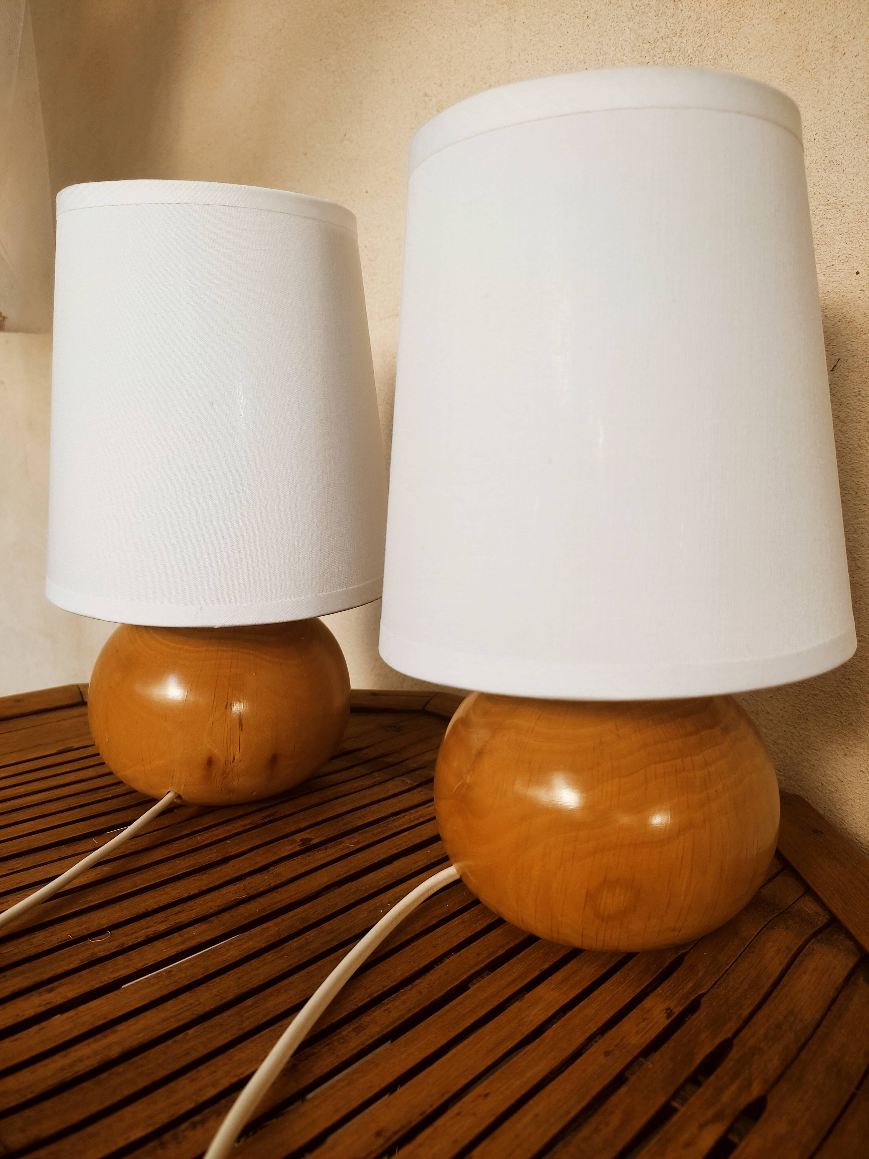 Duo of wooden ball lamps