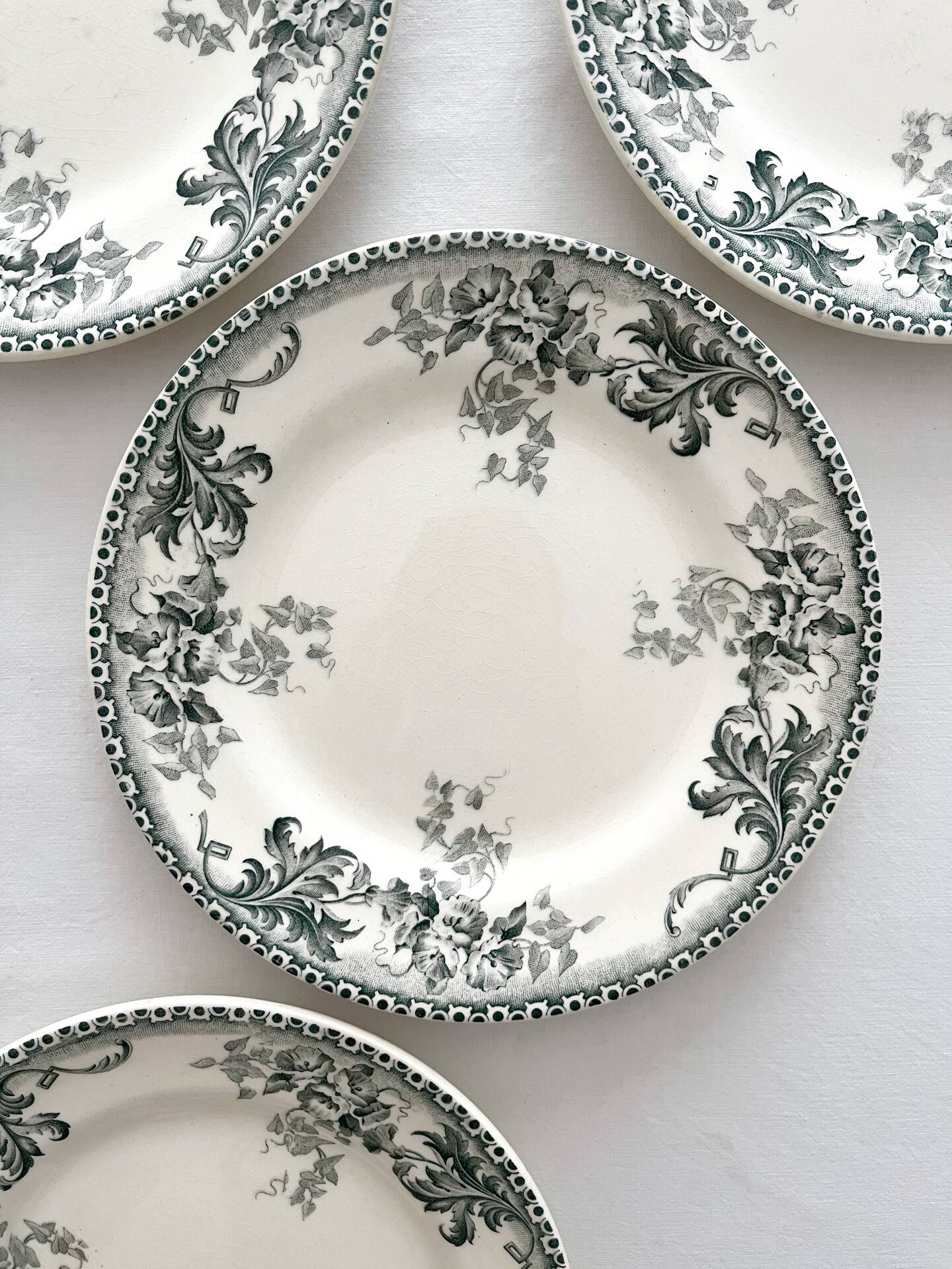 4 dessert plates ironstone "Liserons" Choisy le Roi