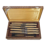 Table and cheese knives