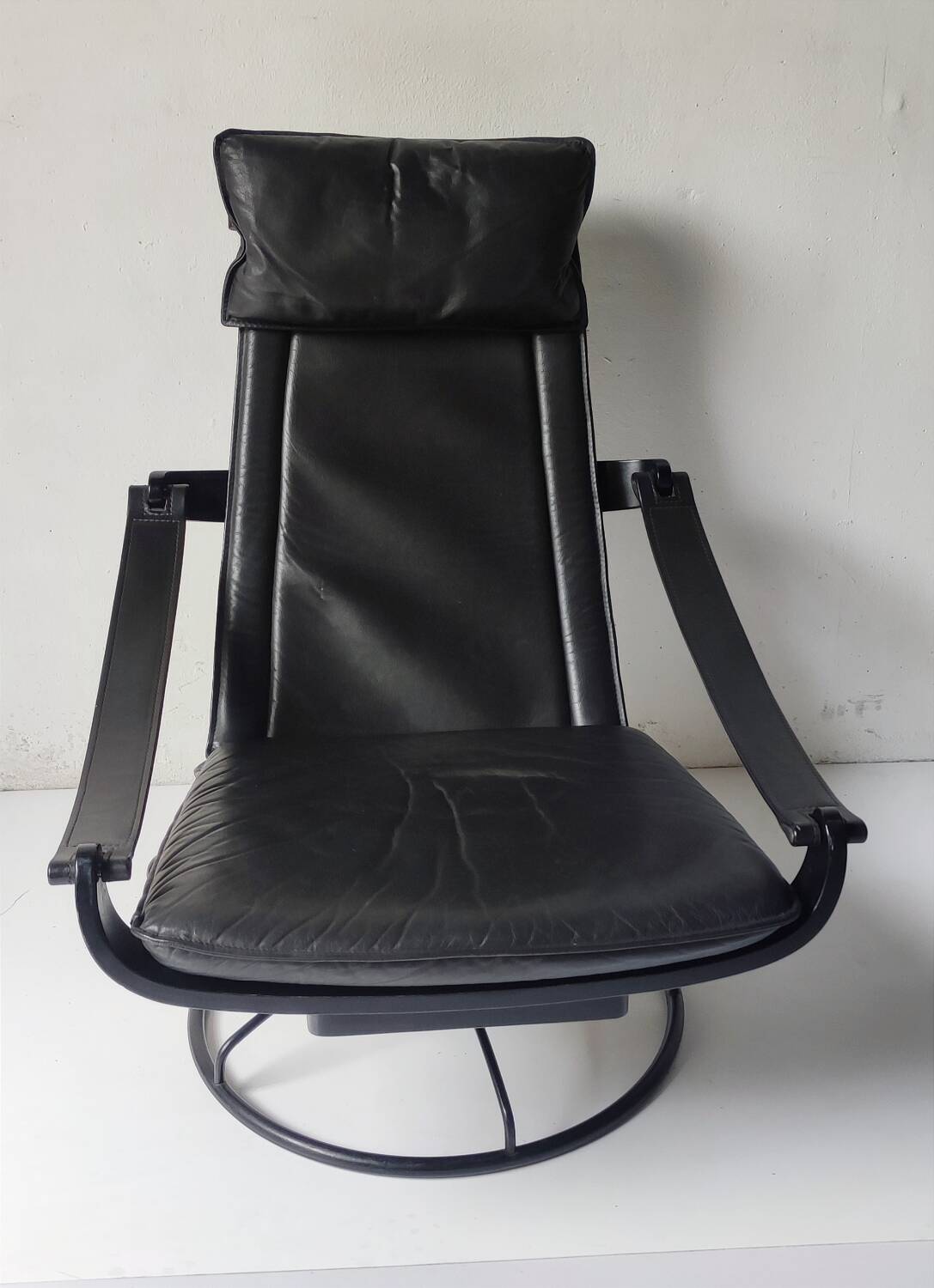 Black leather armchair by Åke Fribytter for Nelo möbel from the 70s