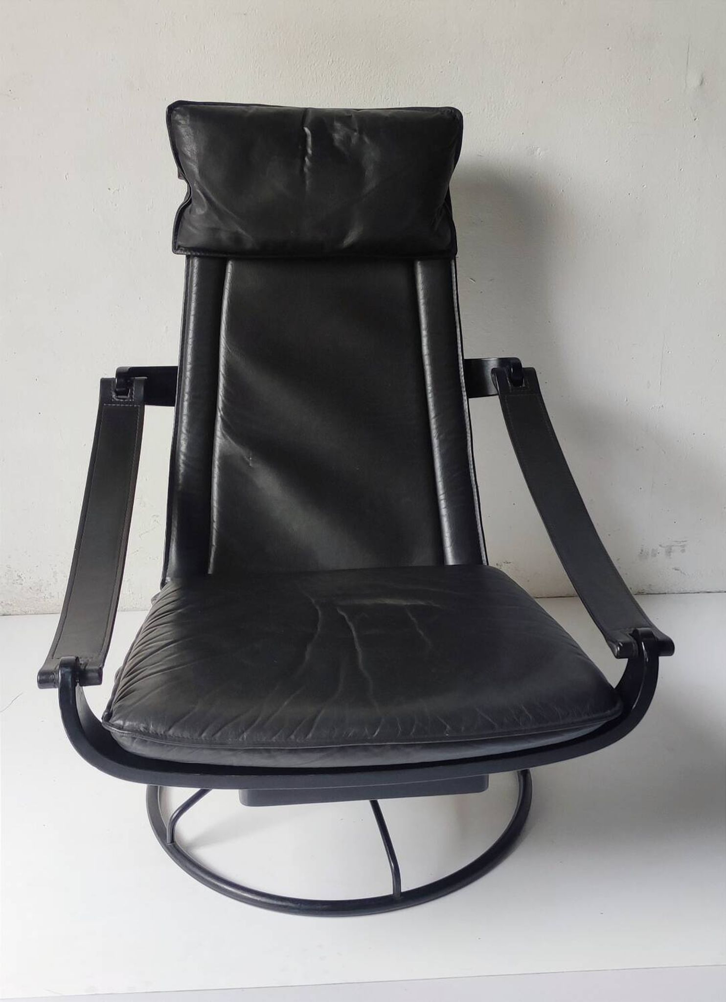 Black leather armchair by Åke Fribytter for Nelo möbel from the 70s