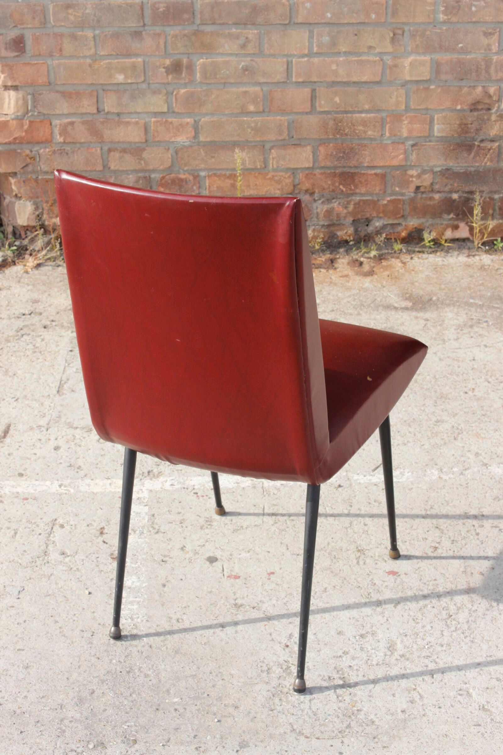 Chaise acier & skaï bordeaux années 50