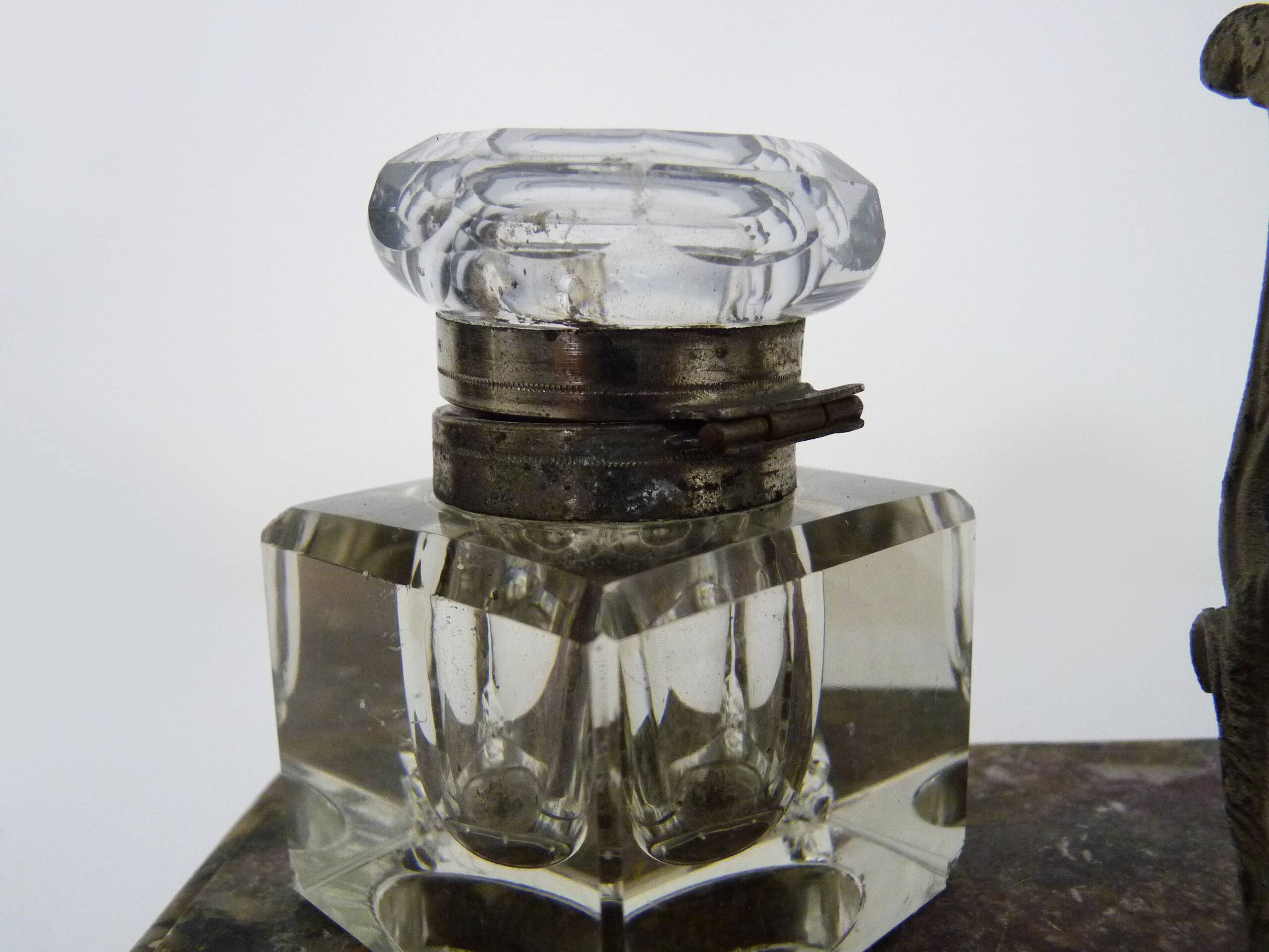 Inkwell nineteenth in marble and glass bottle