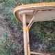 Fauteuil et table en rotin pour enfant