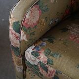 Modern Danish pair of curved lounge chairs, original fabric, Fritz Hansen, 1940.