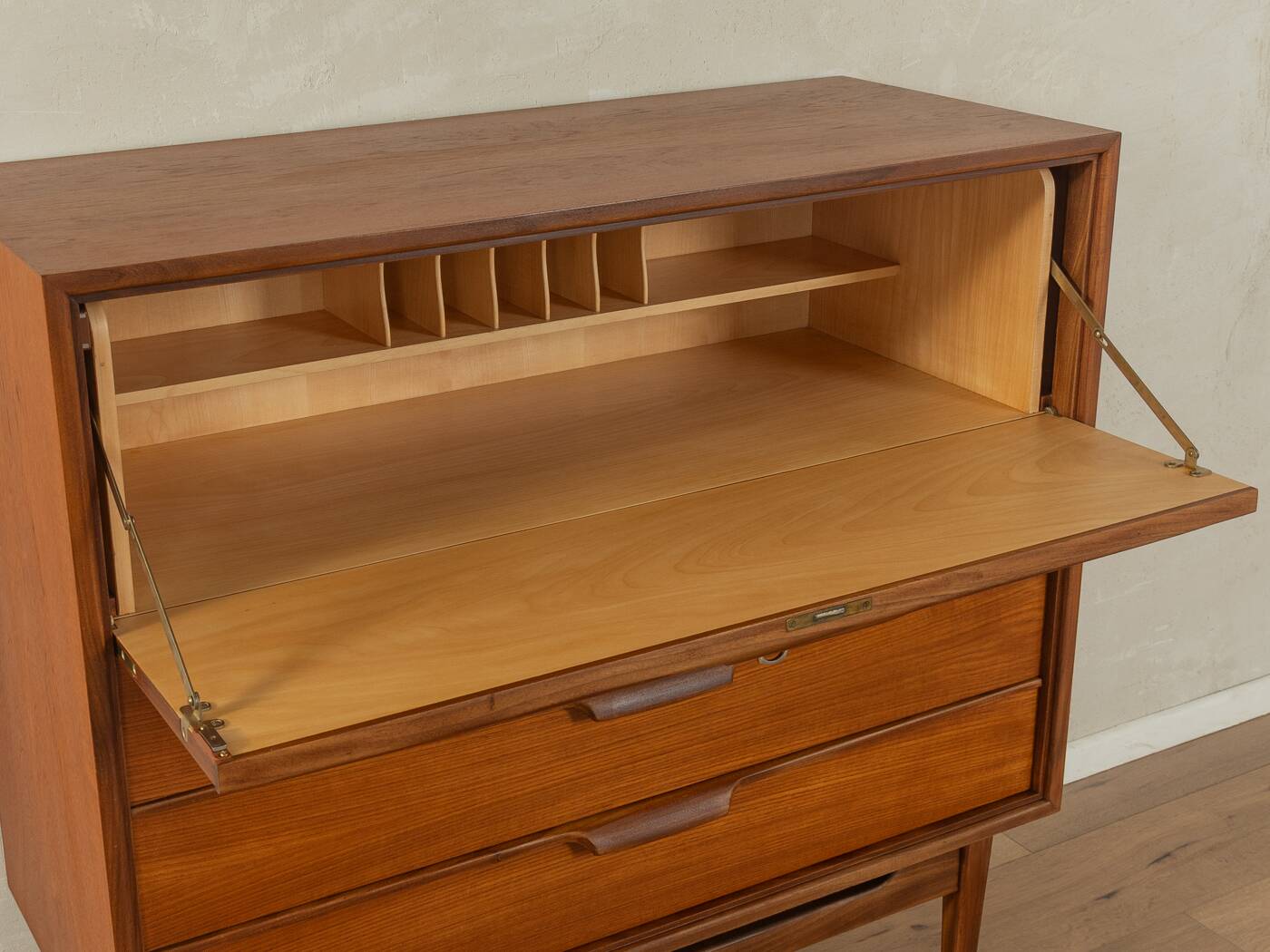Bureau des années 1960