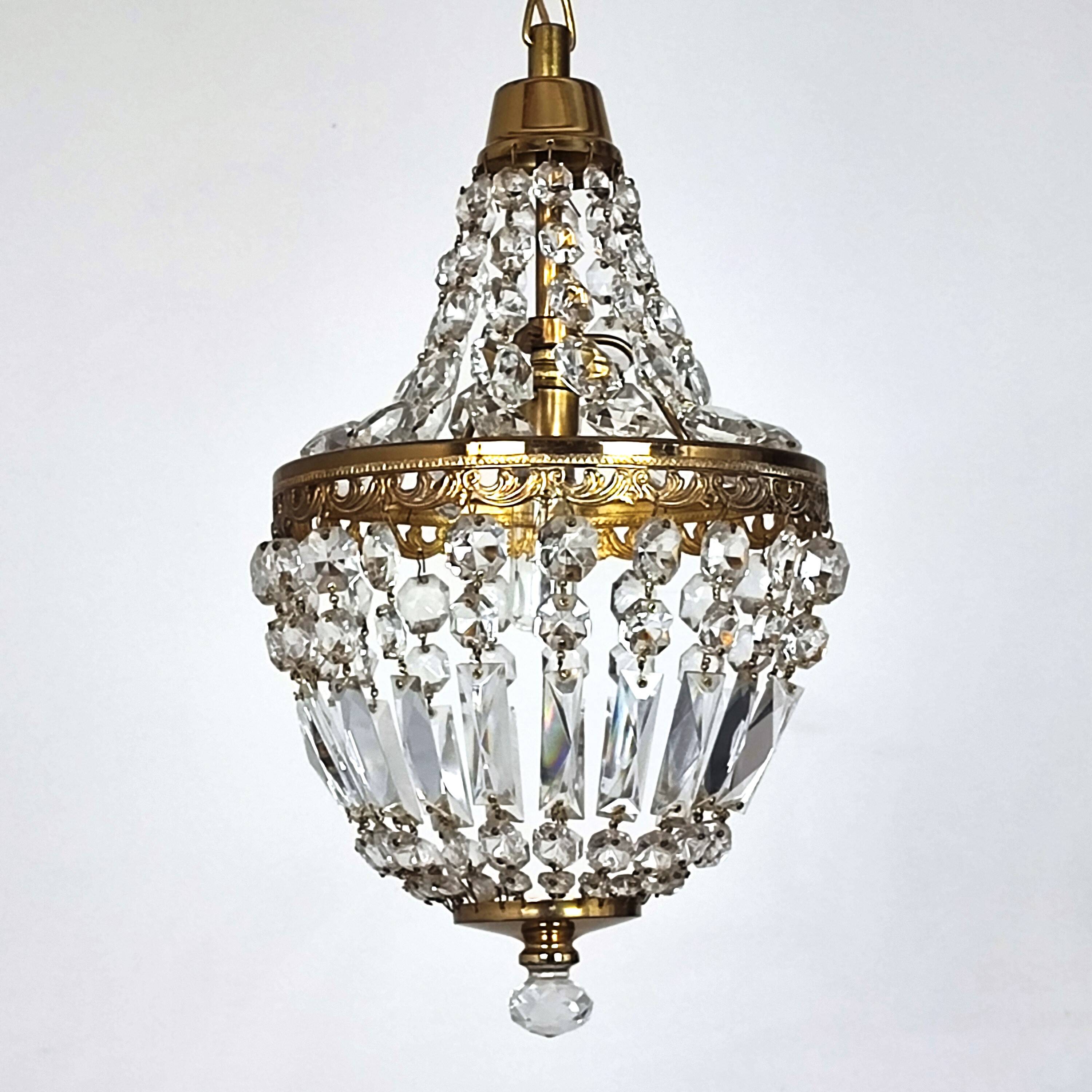 Hot air balloon pendant chandelier