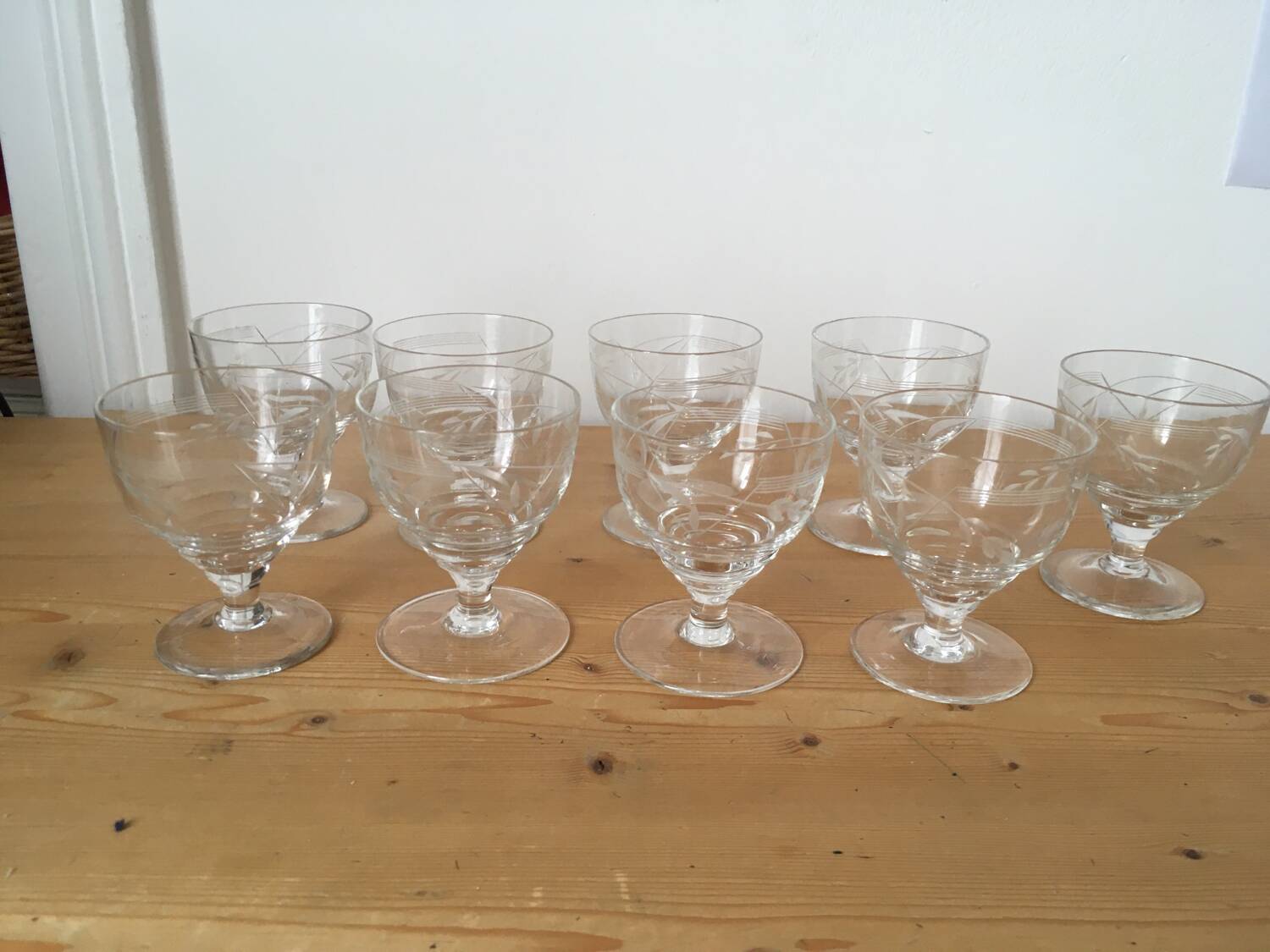 Antique glass service