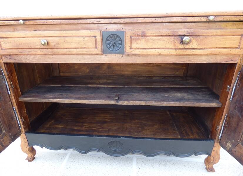 Antique sideboard from the end of the 19th century, 2 doors, 2 drawers, shelf in its patina