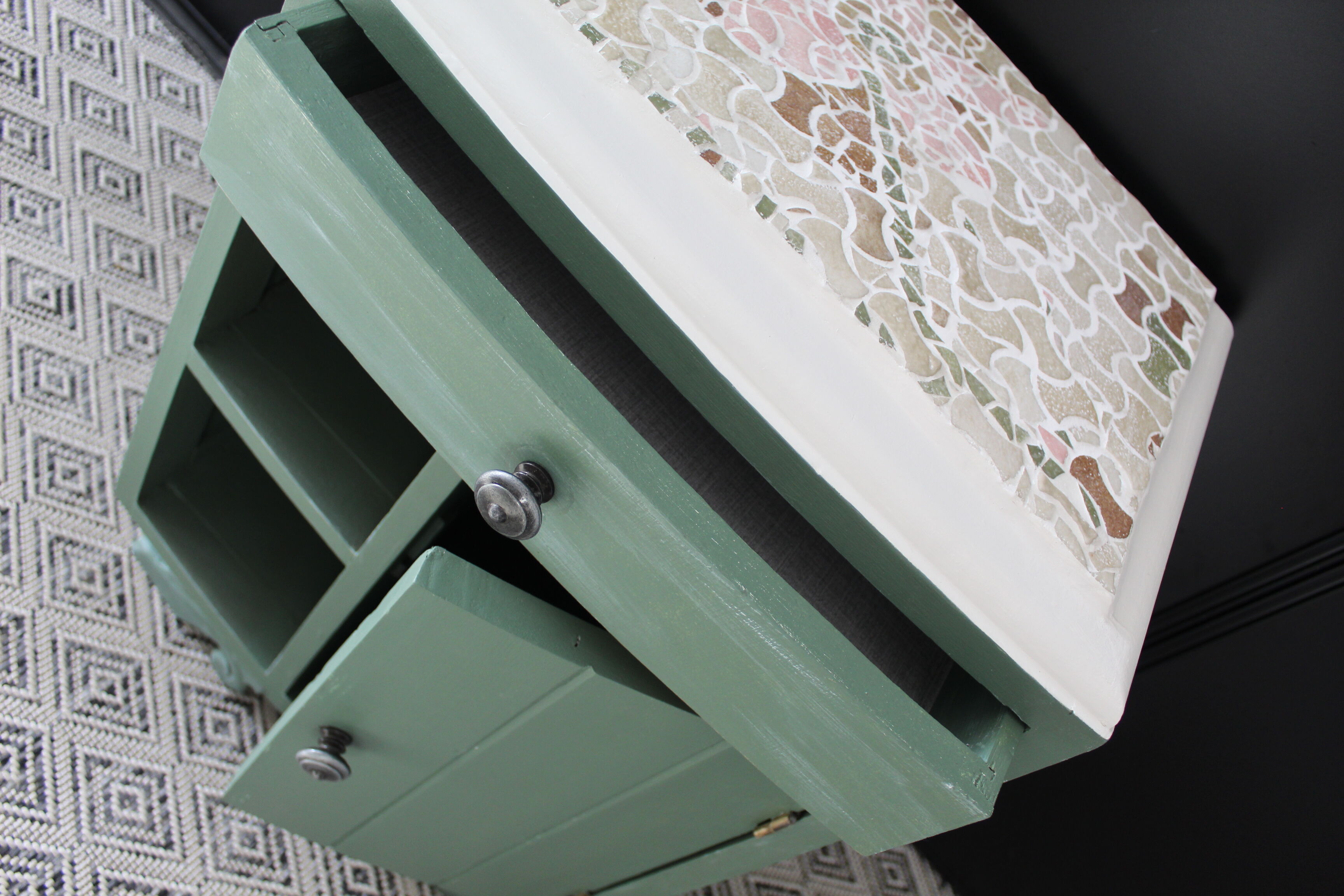 Meuble de chevet art déco relooké