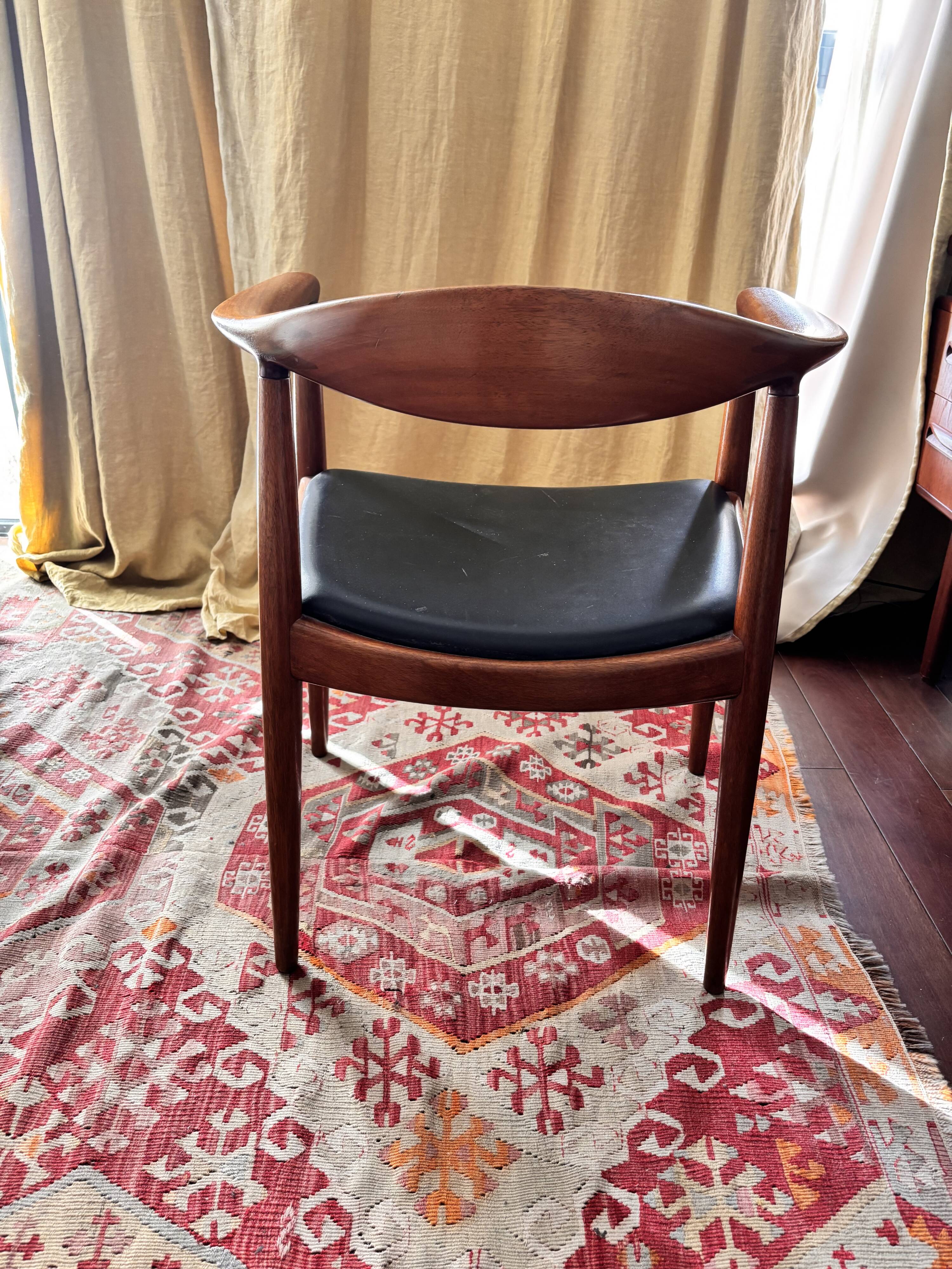 Fauteuils de HansJ.Wegner