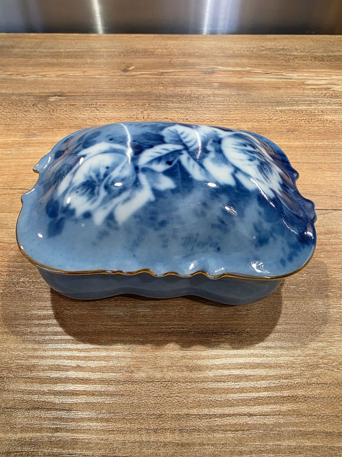 Jewellery box / Antique Limoges porcelain box "Pallas"