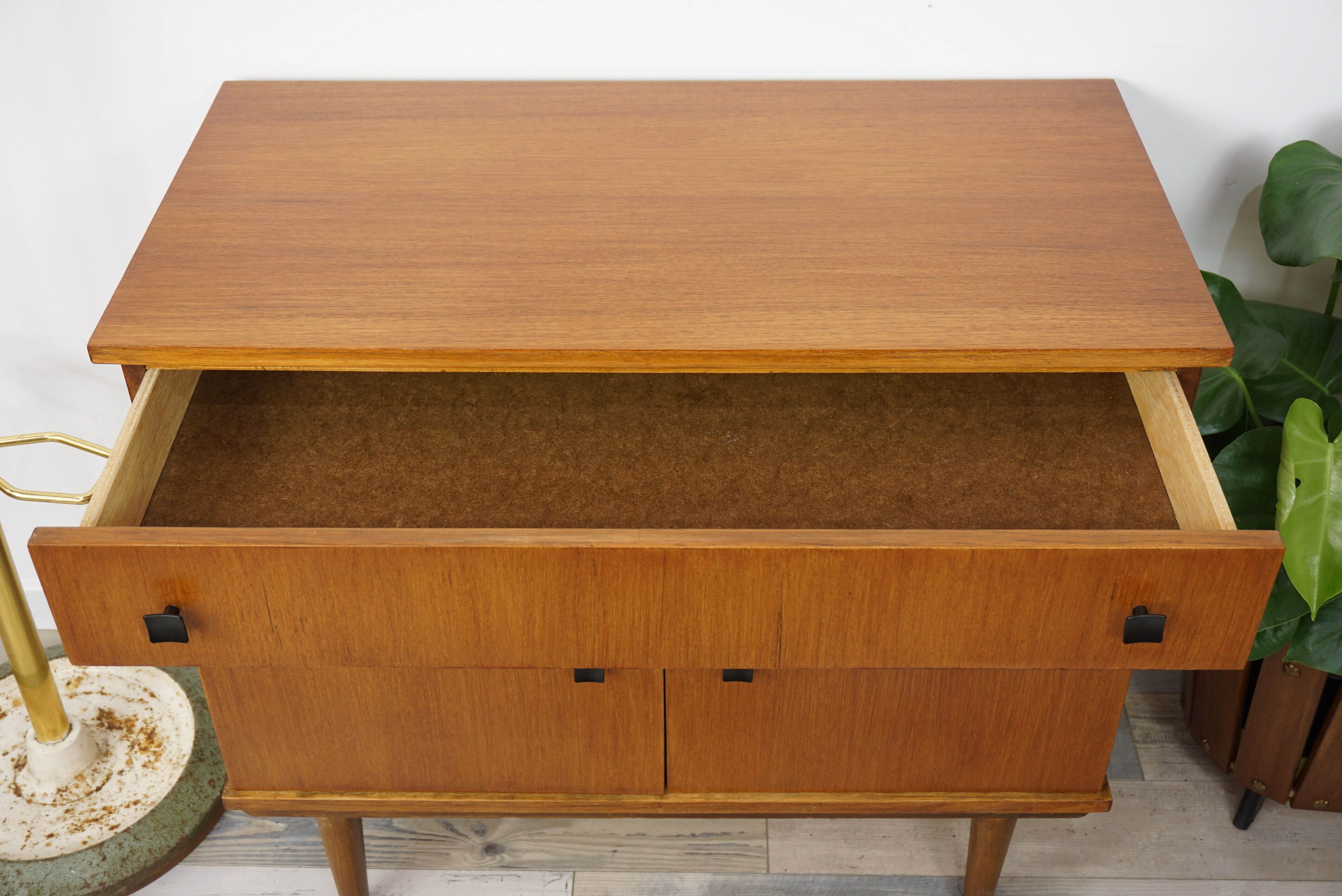 Cabinet teak design 50 60 years