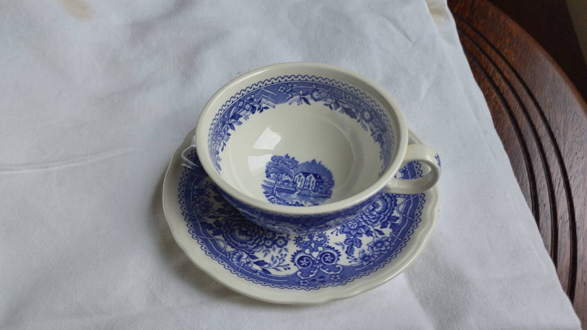 Set of 10 Villeroy and Boch Burgenland mugs