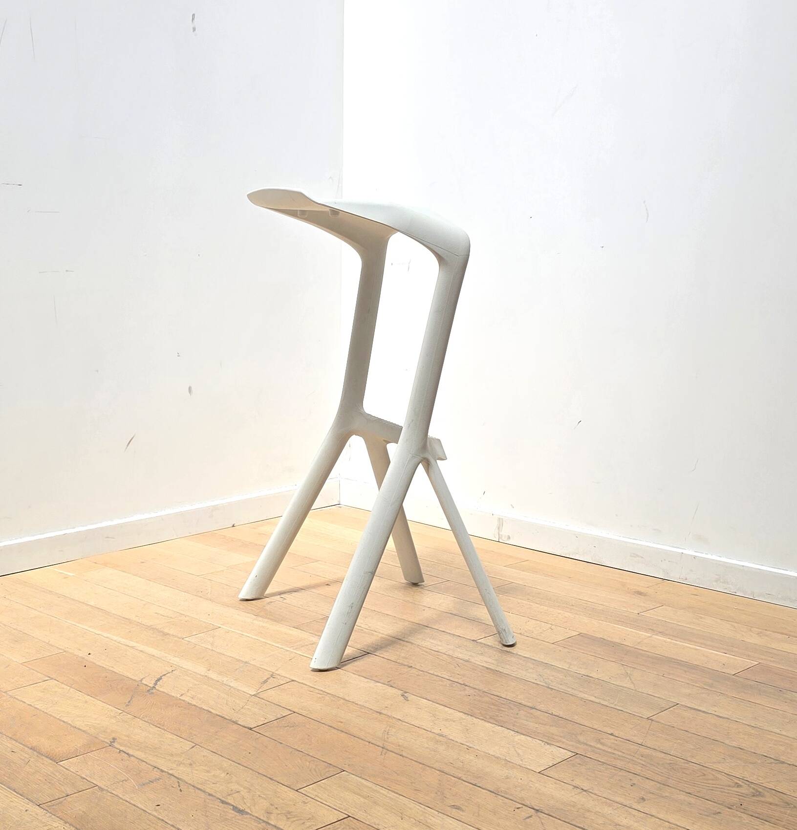 Prank Bar Stool, Miura