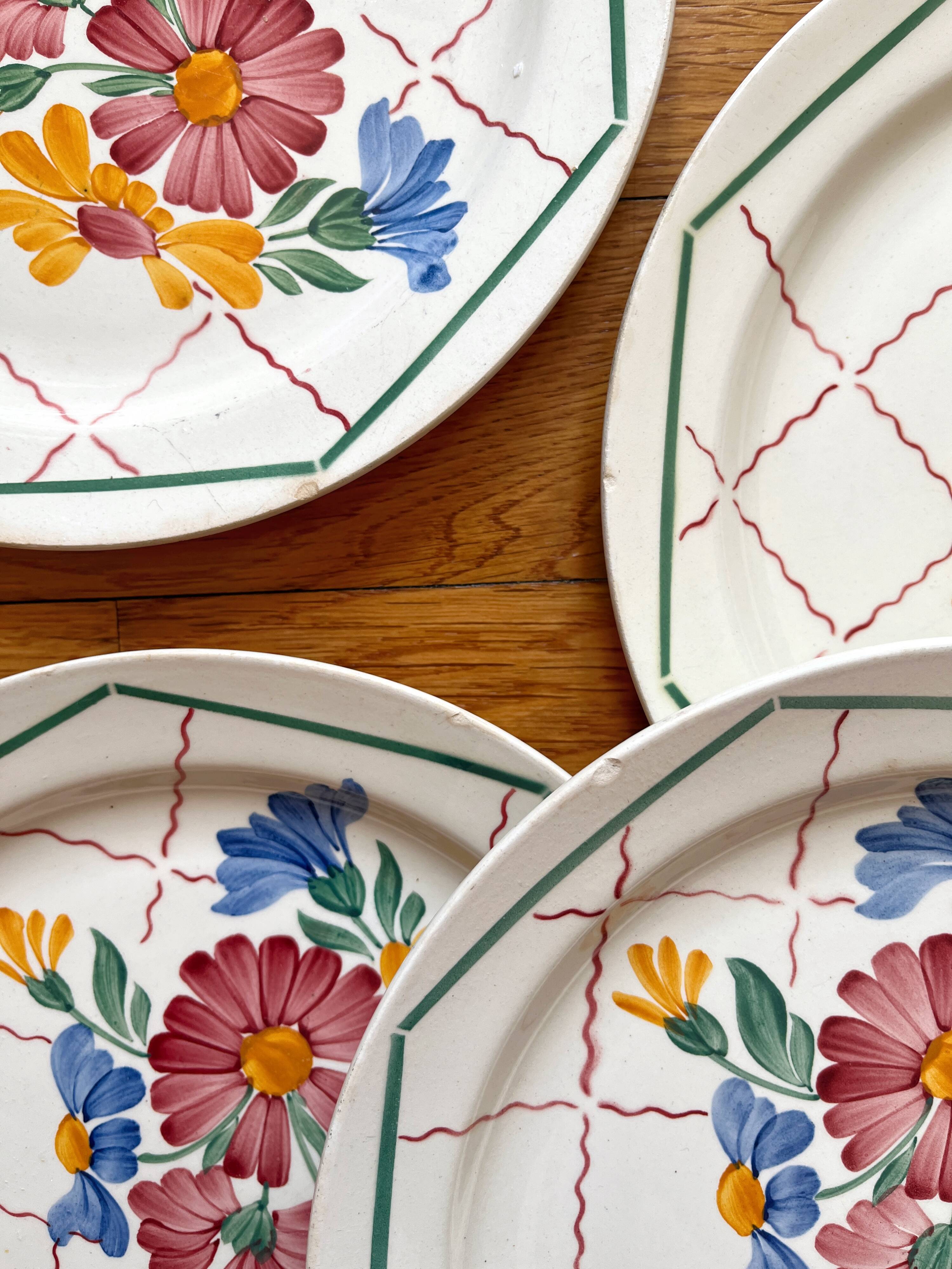 8 flat plates in Grasse earthenware, HBCM (Hippolyte Boulenger, Creil Montereau)