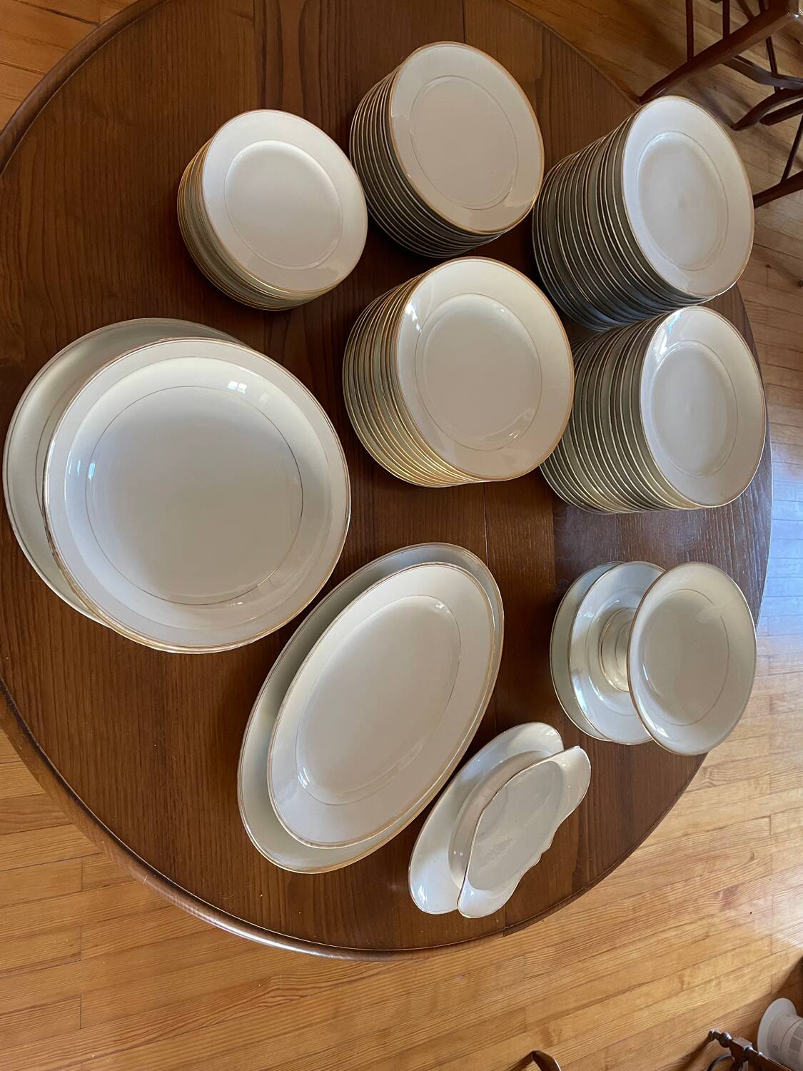 Humblot Paris porcelain table service