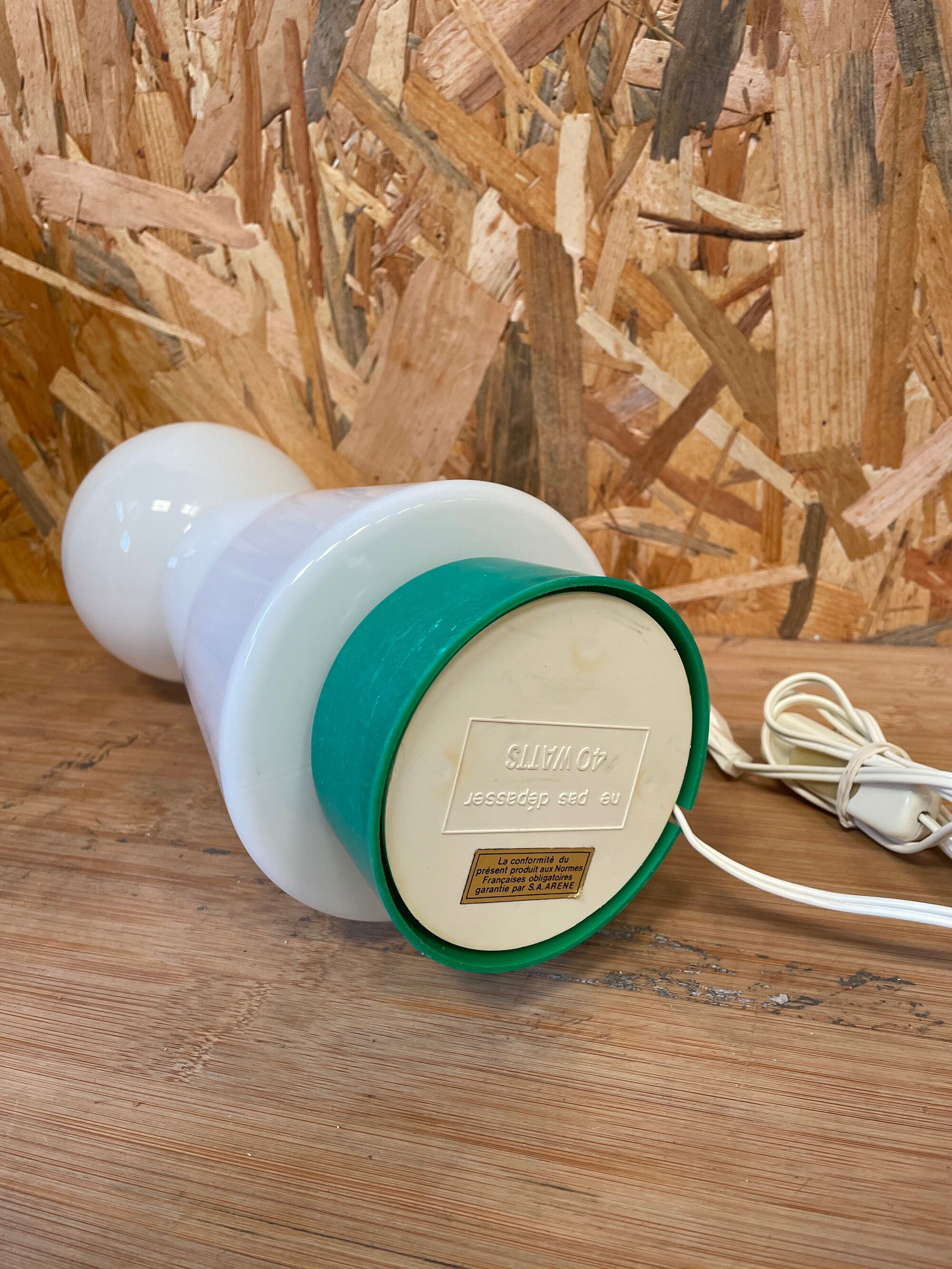 Vintage opaline lamp design - 1970s