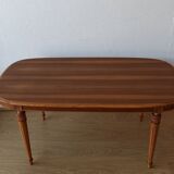 Table ovale décorée en bois Suède.