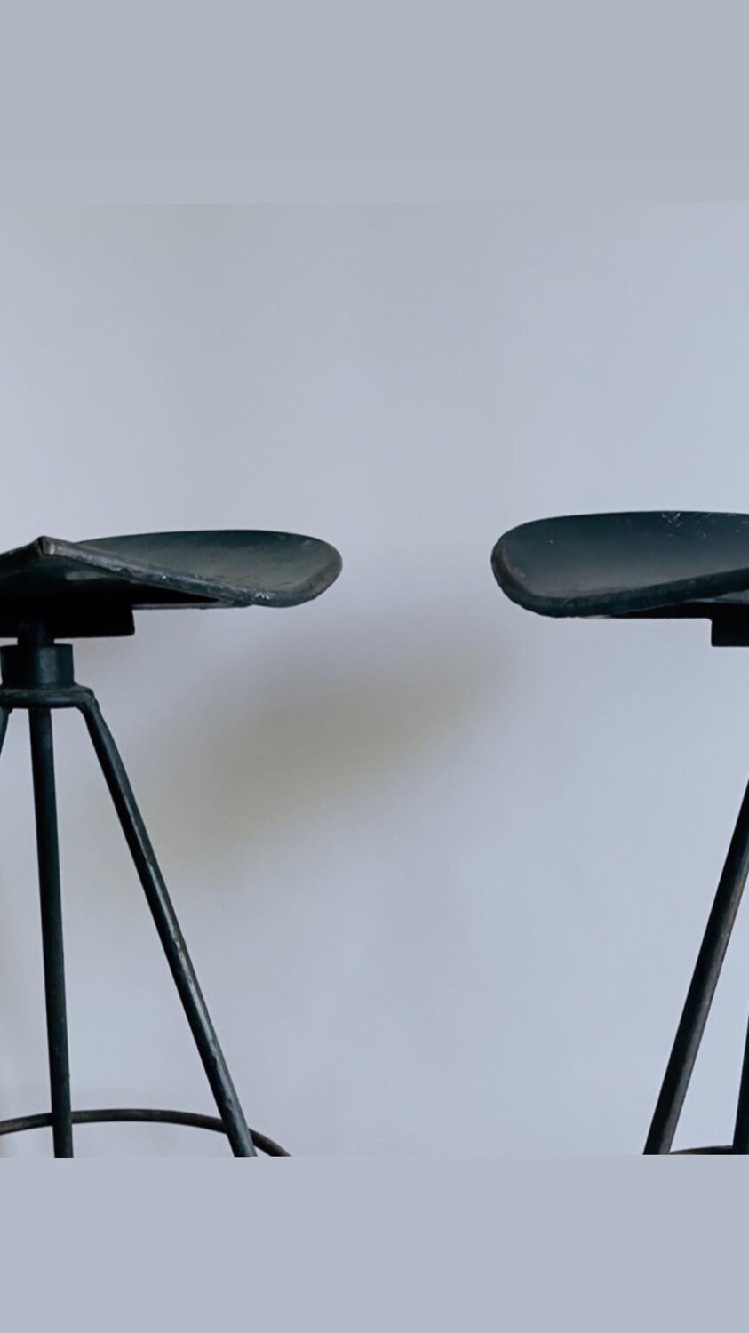 Artist's stools