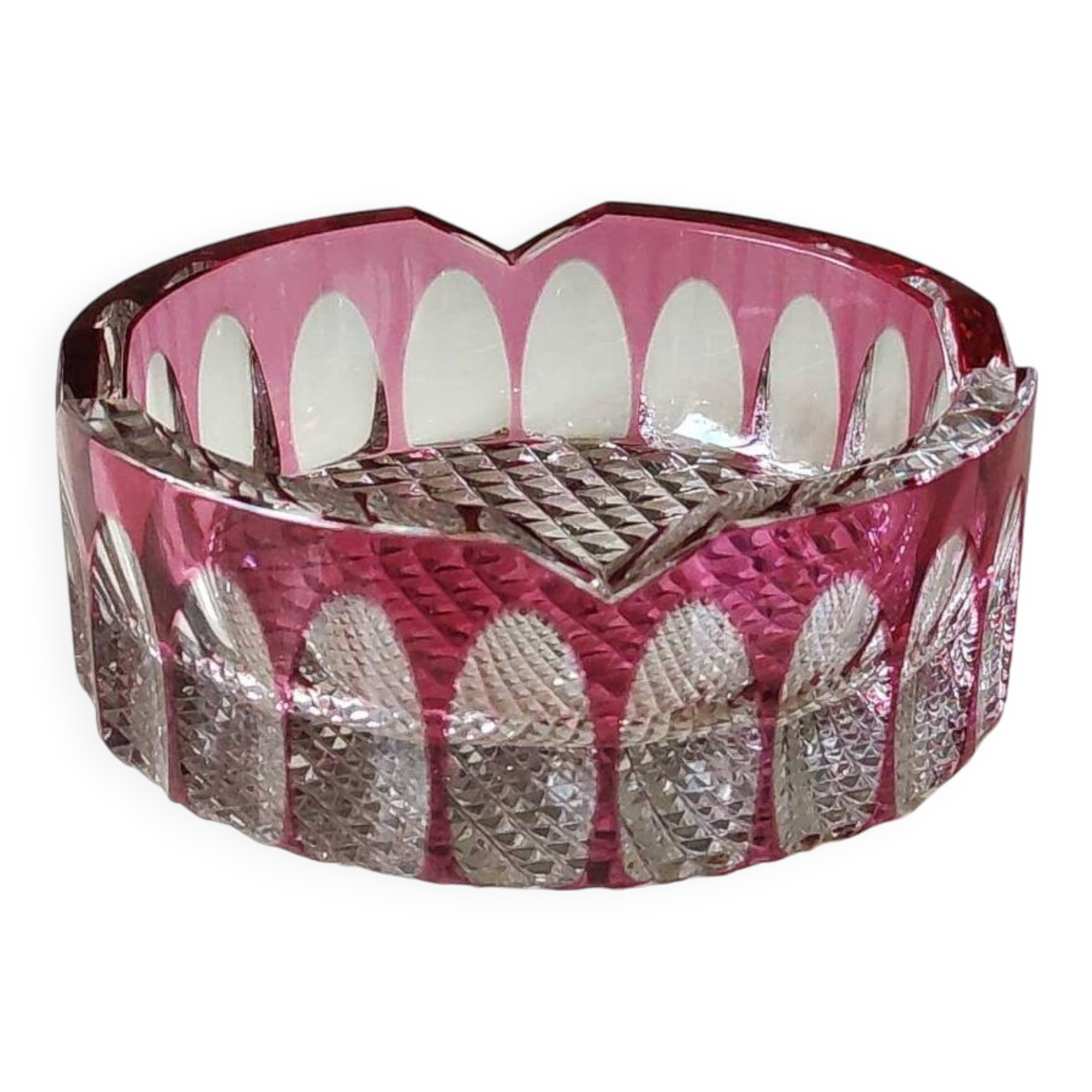 Large Val St-Lambert Ashtray/Vacuum Bin. Cranberry. Oval/Cross-hatched Patterns. Diam 15.5 cm
