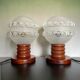 Paire de lampes de table en bois et en verre de style mid-century