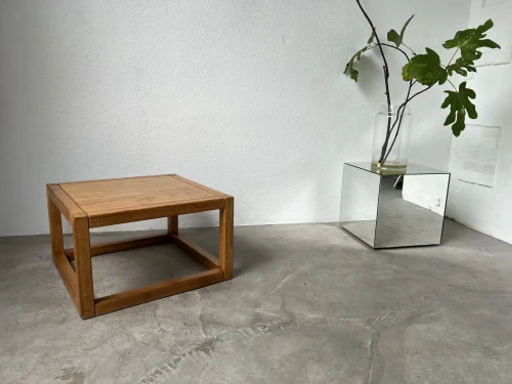 Table basse carrée de la Maison Regain