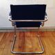 Chaise vintage cuir bleu roi