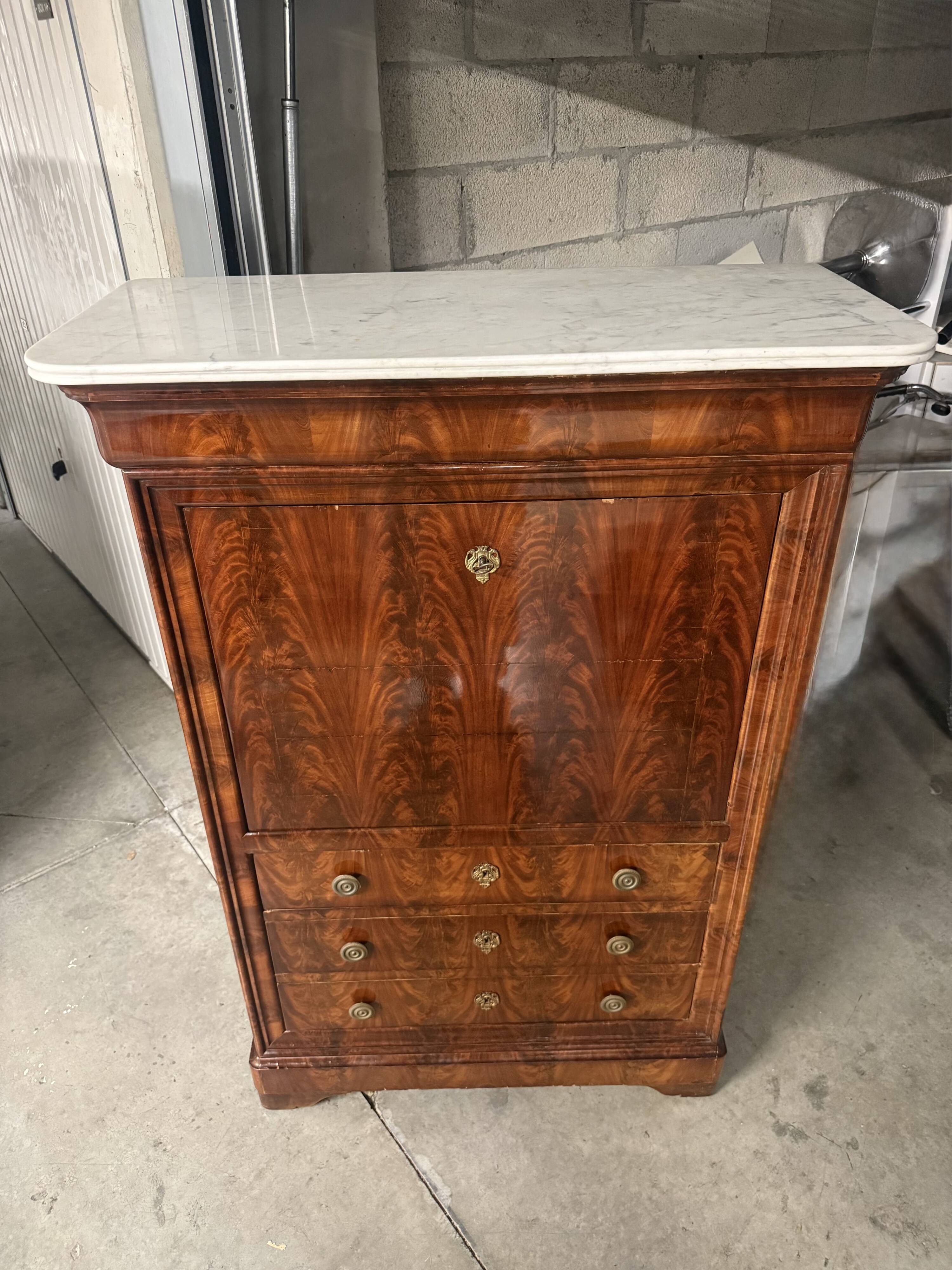 Flamed mahogany writing desk – 19th century