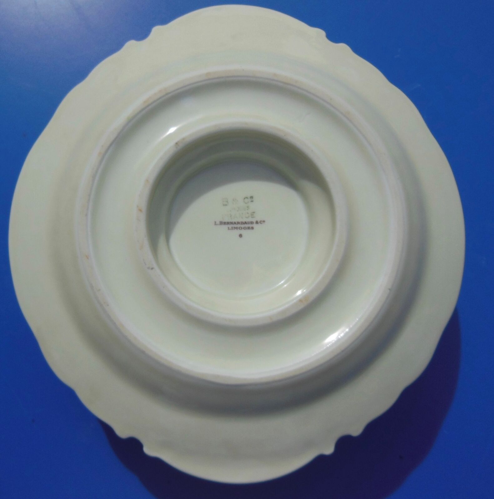 Sauciere in porcelain stamped bernardaud - limoges