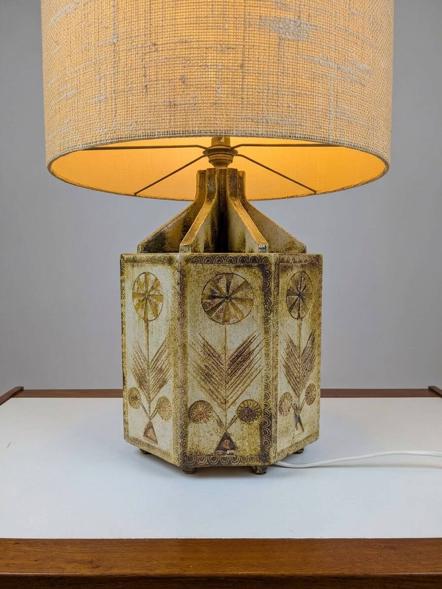 Stoneware lamp