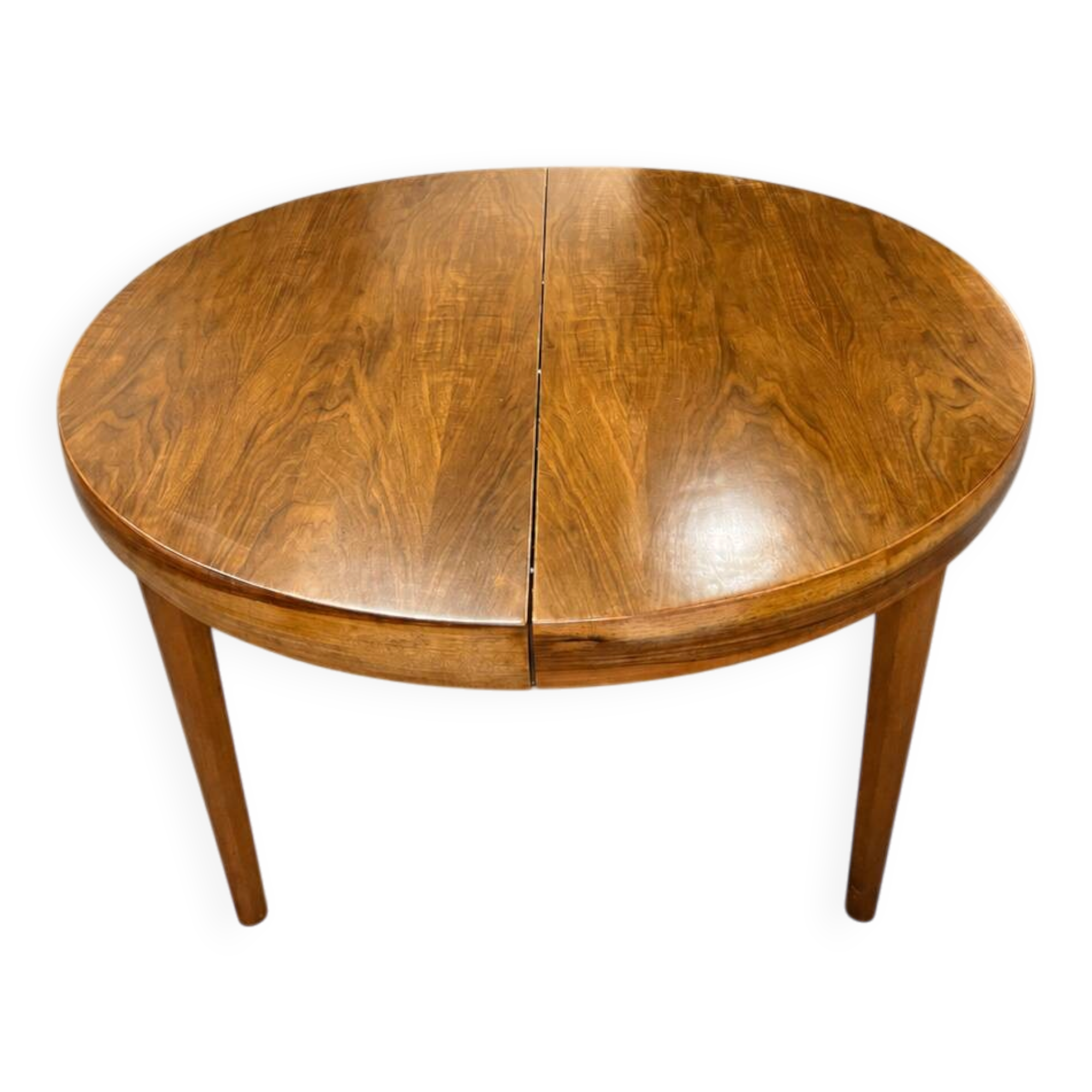Vintage extendable round table, French made from the 1960s/70s.