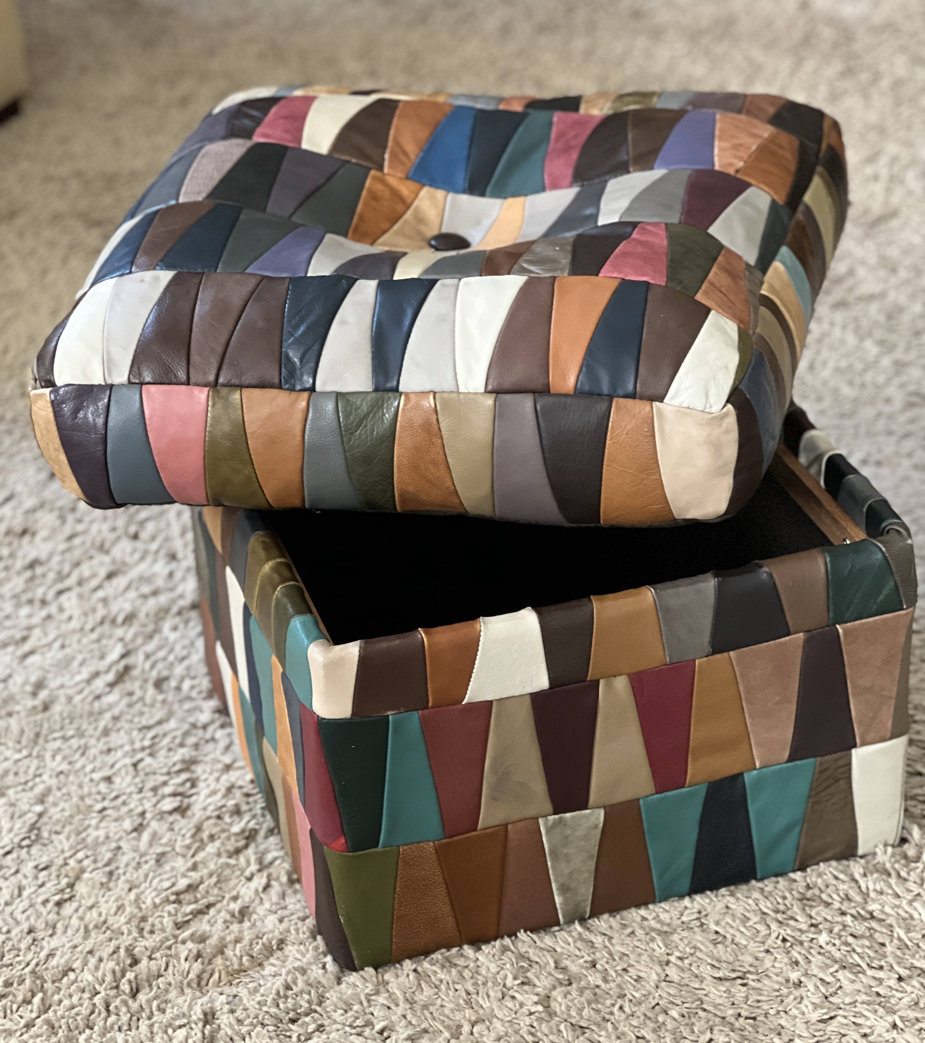 Pouf/chest or Ottoman “Harlequin” leather 1970