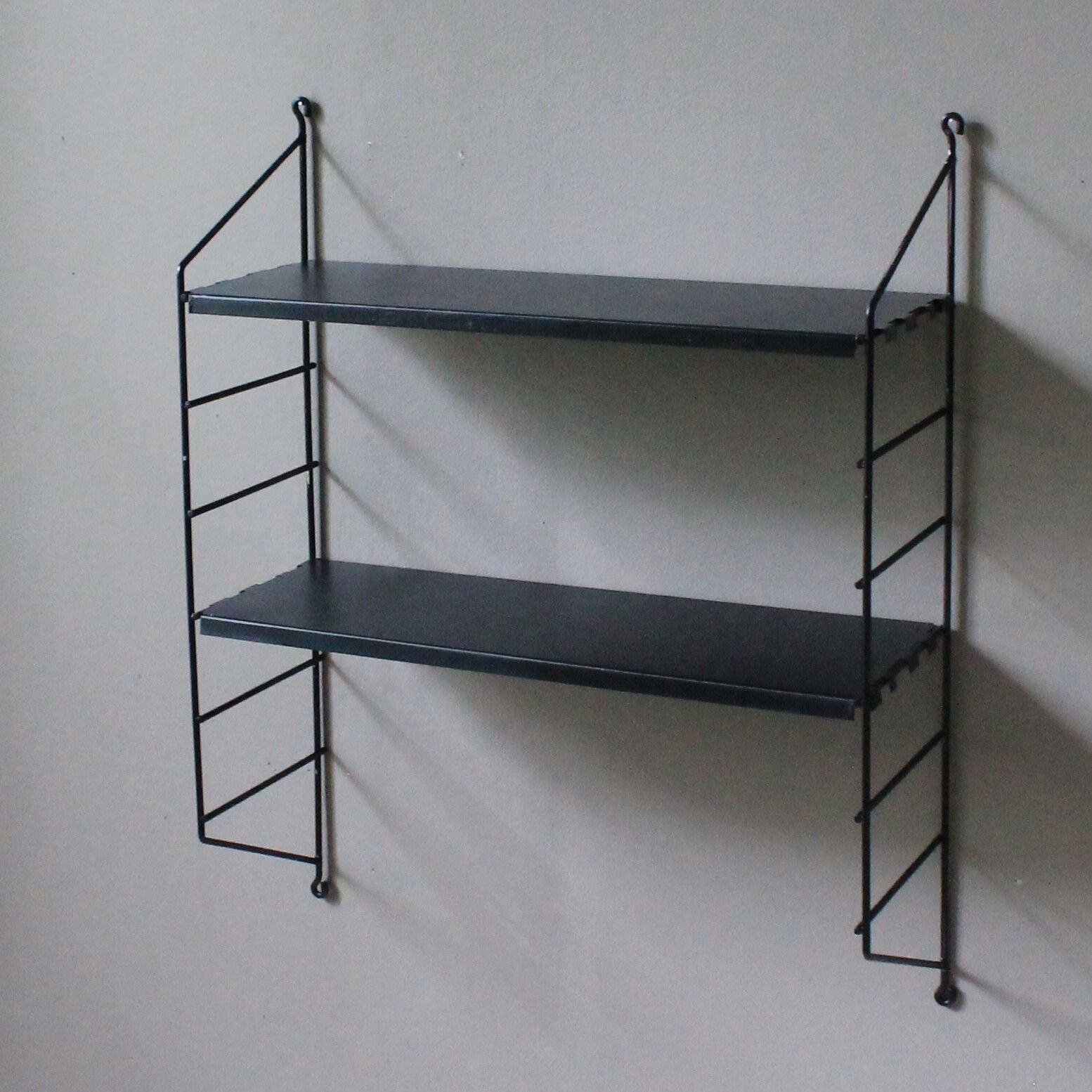 Vintage floor 'string'