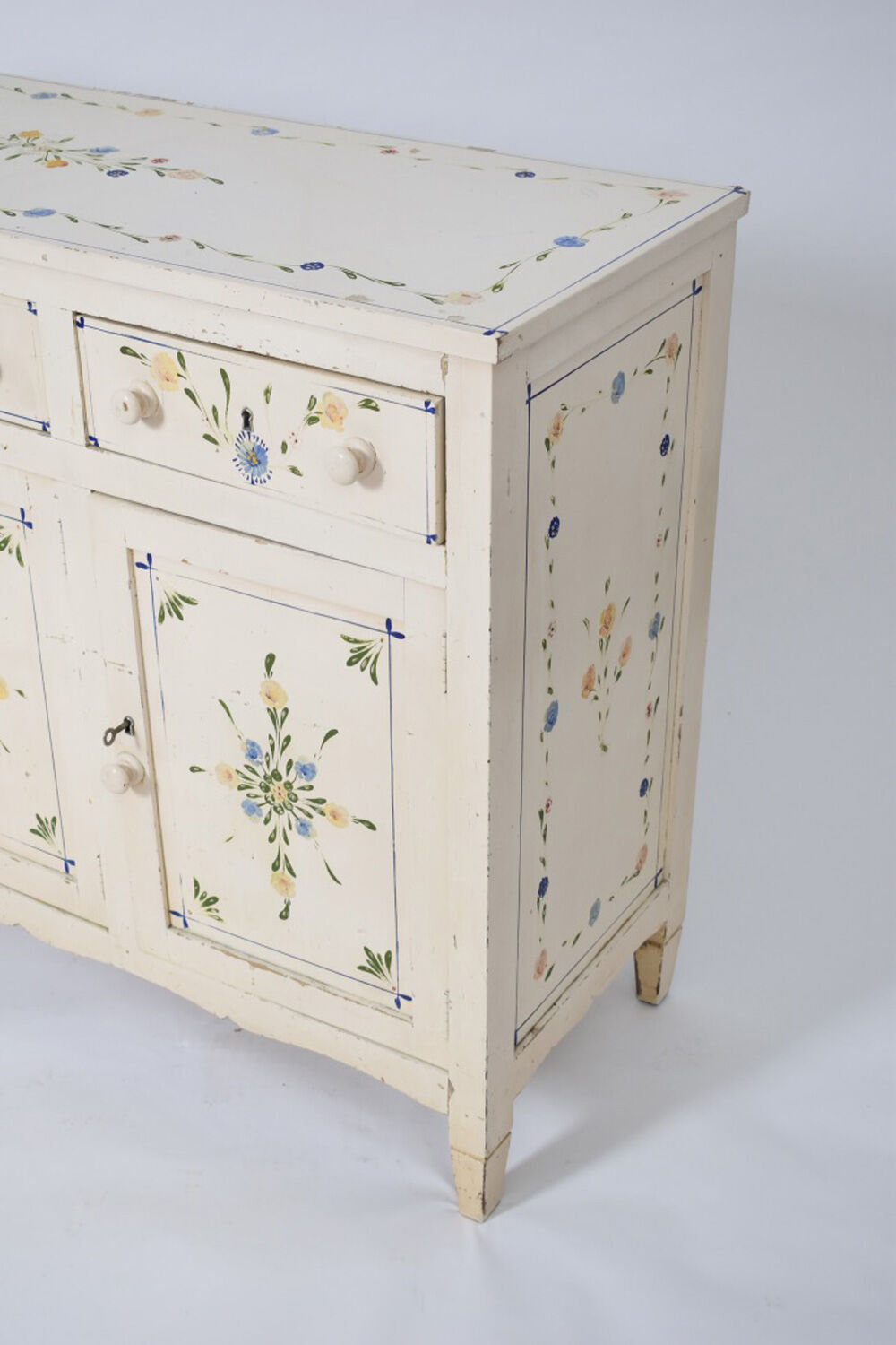 Sideboard with three drawers. Portugal, 1970s