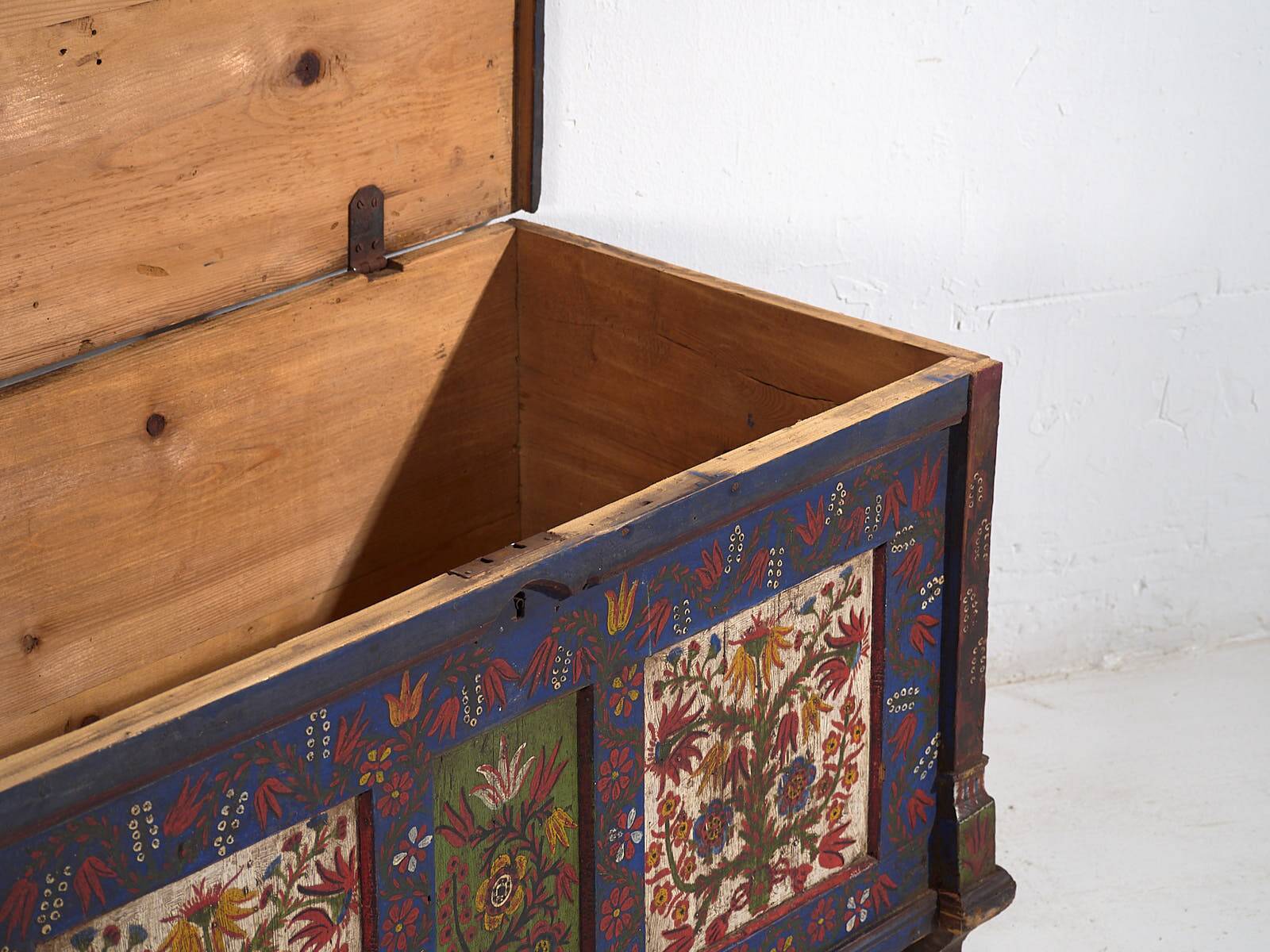 Antique blue trunk with hand-painted floral details (c.1870) #2