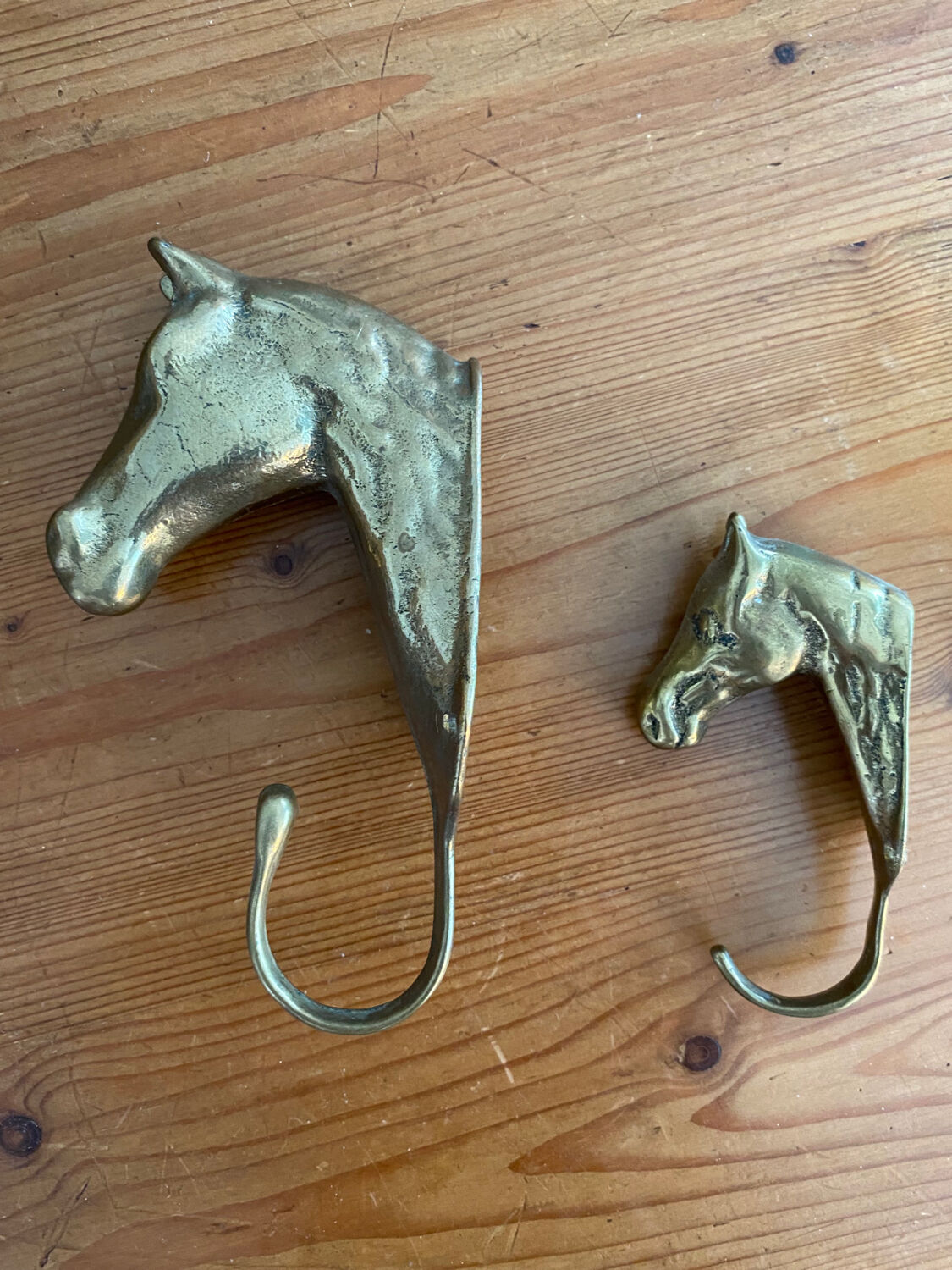 Wall hooks horse's head