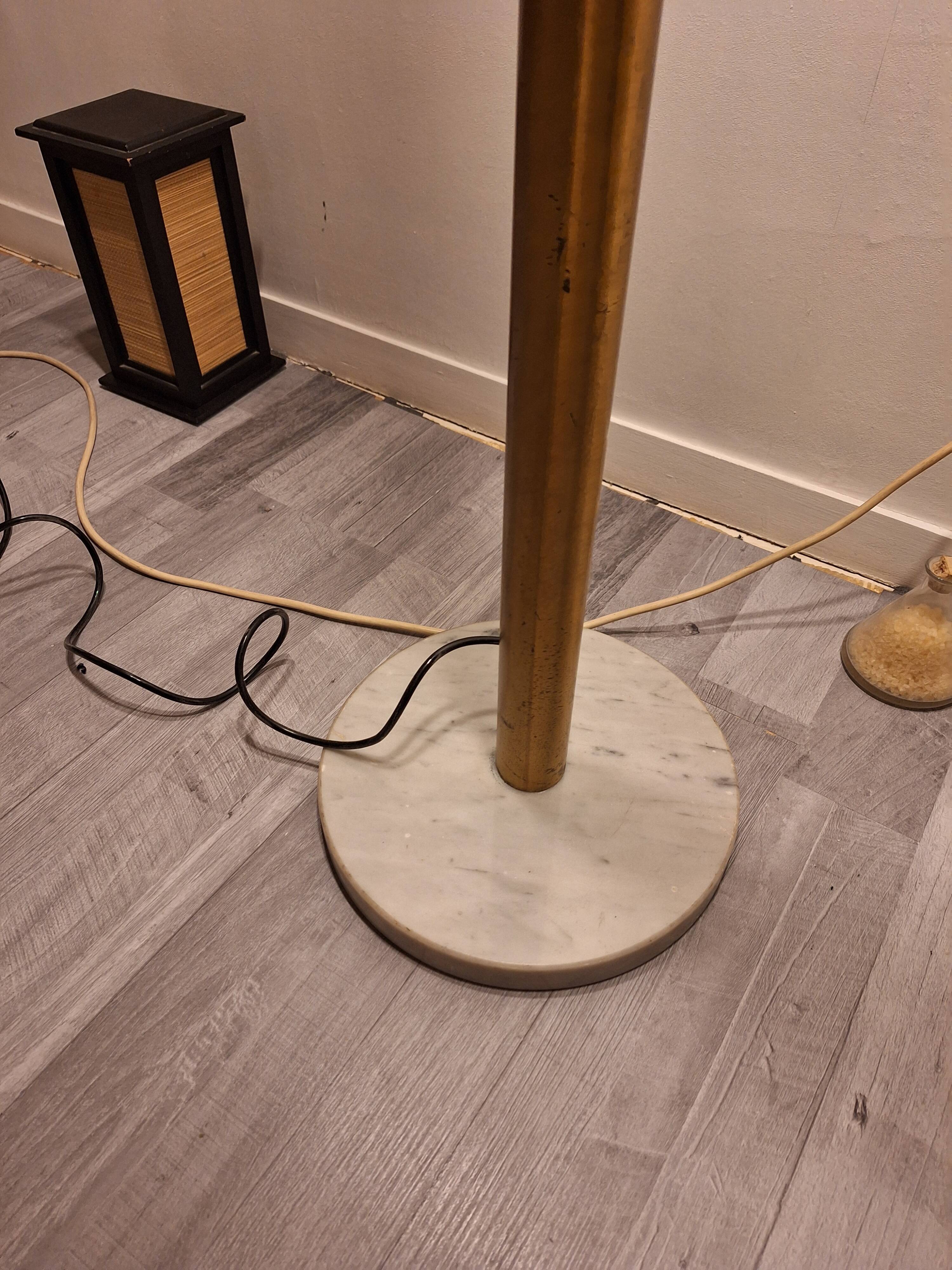 Vibtage floor lamp