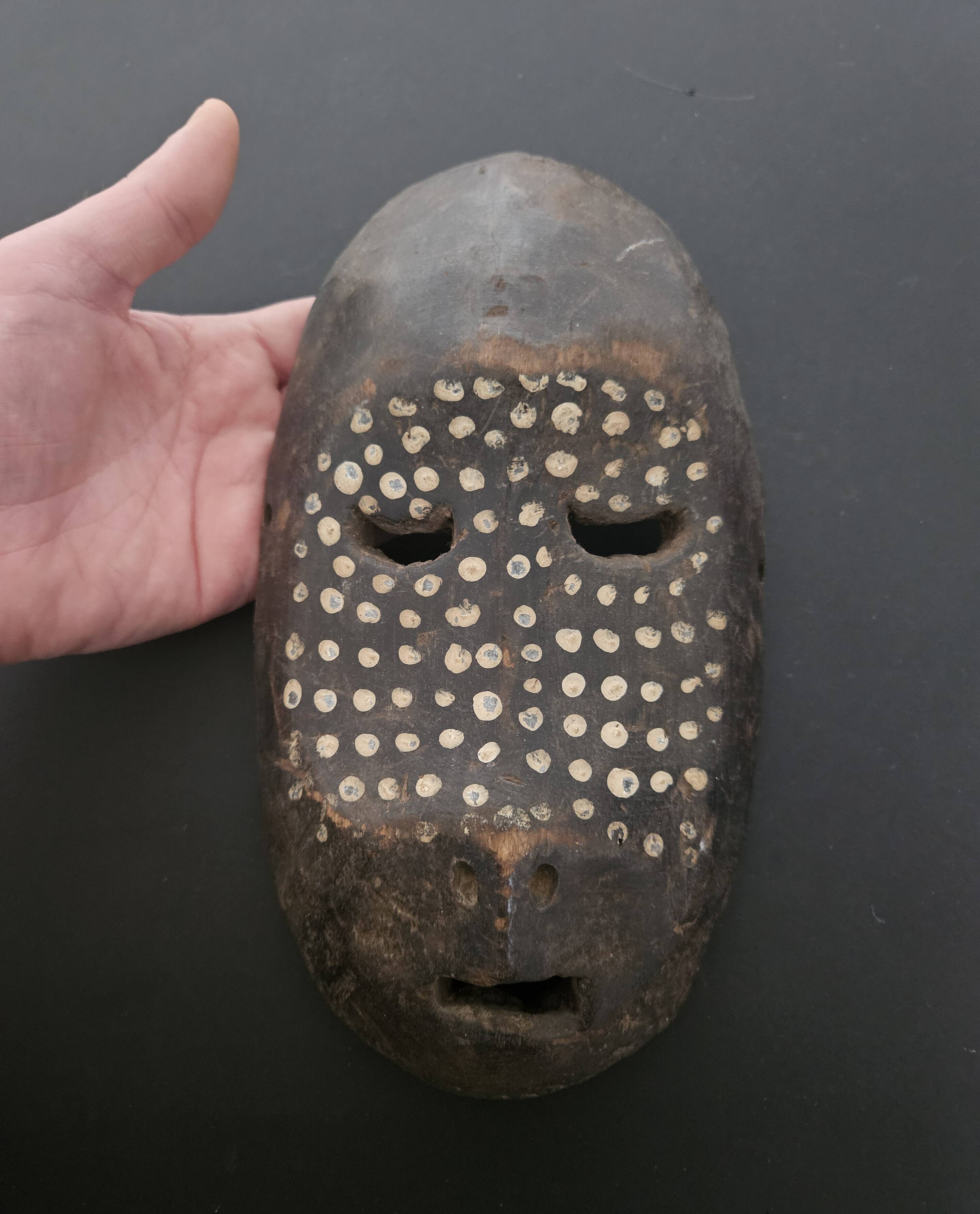 Ndaaka or Bali initiation mask | painted carved wood | h: 25 cm | Democratic Republic of the Congo