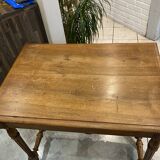 Bureau 1 tiroir en bois massif chêne pieds tournés et sculptés 89x62cm