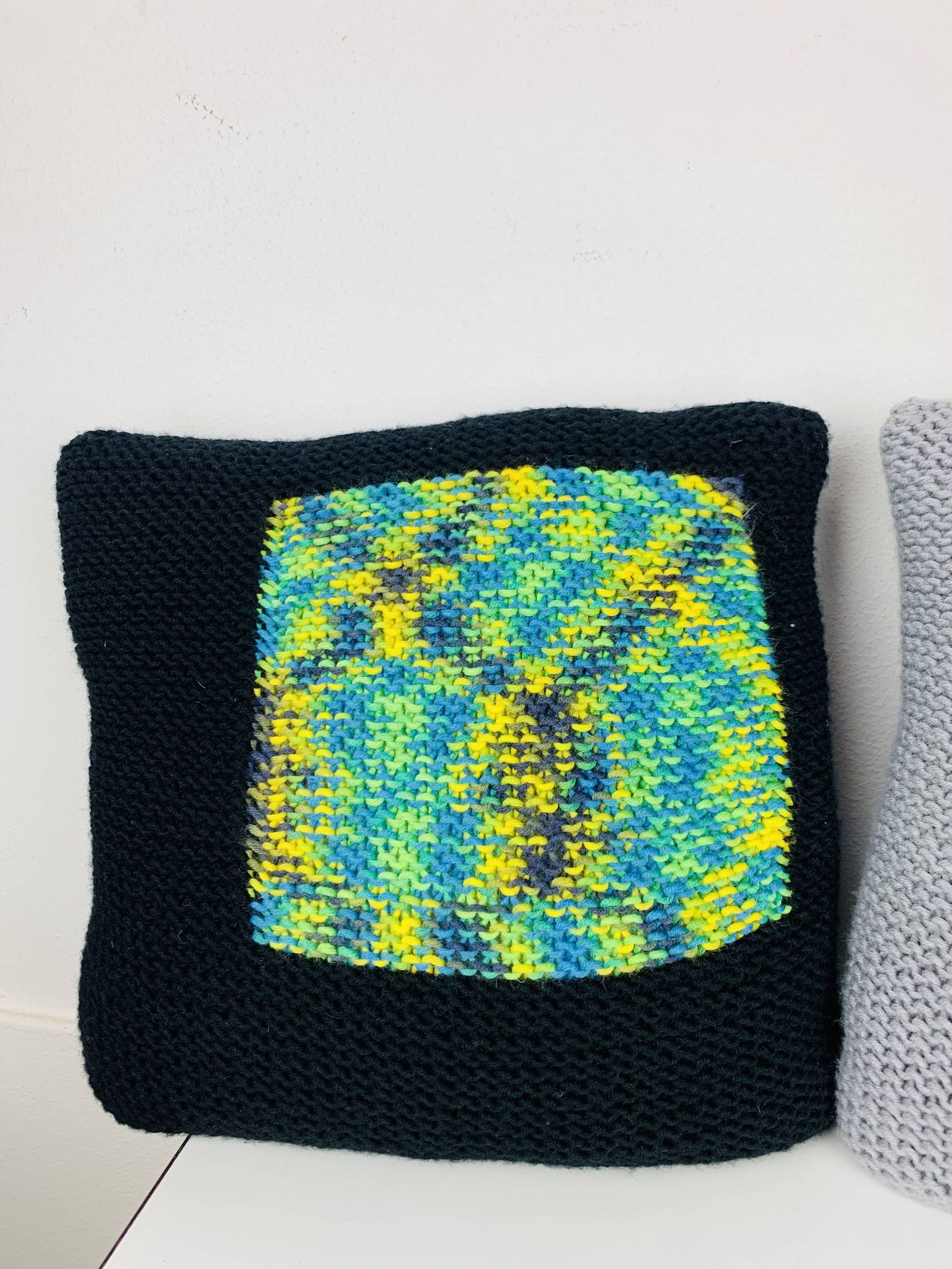 Paire de coussins en crochet vintage, années 70
